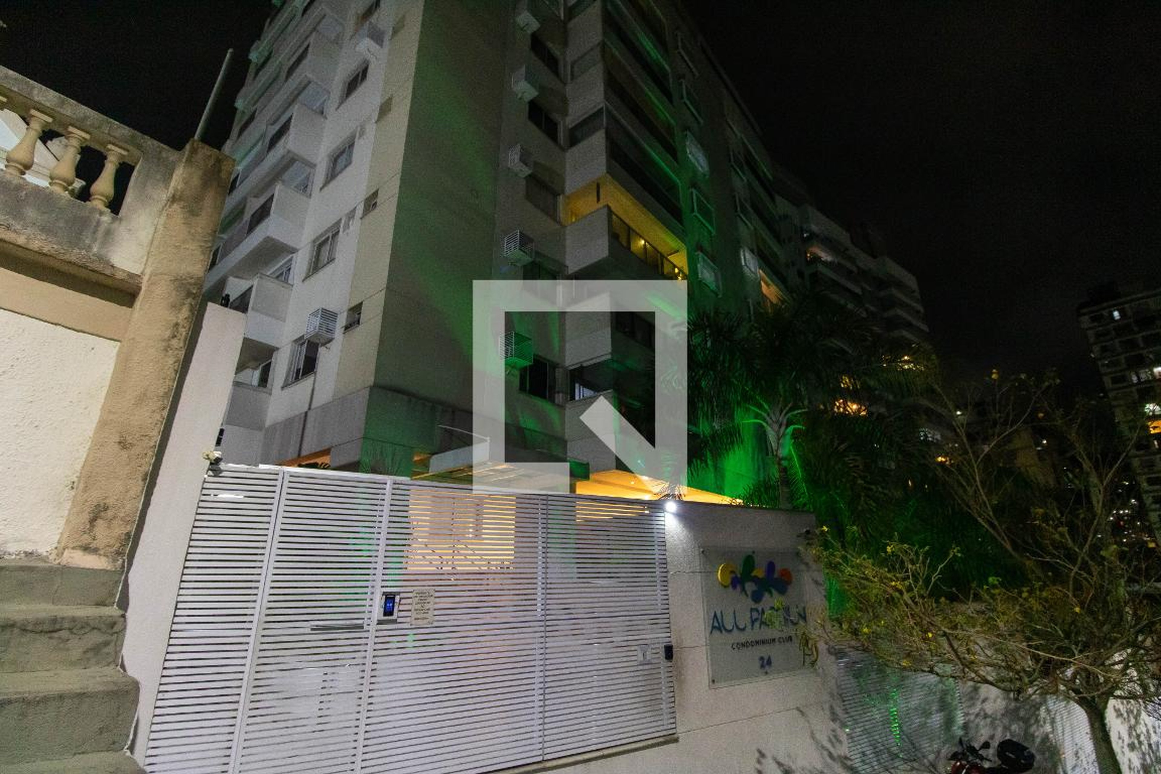 Fachada Condomínio em Travessa Santa Rosa do Viterbo, 24