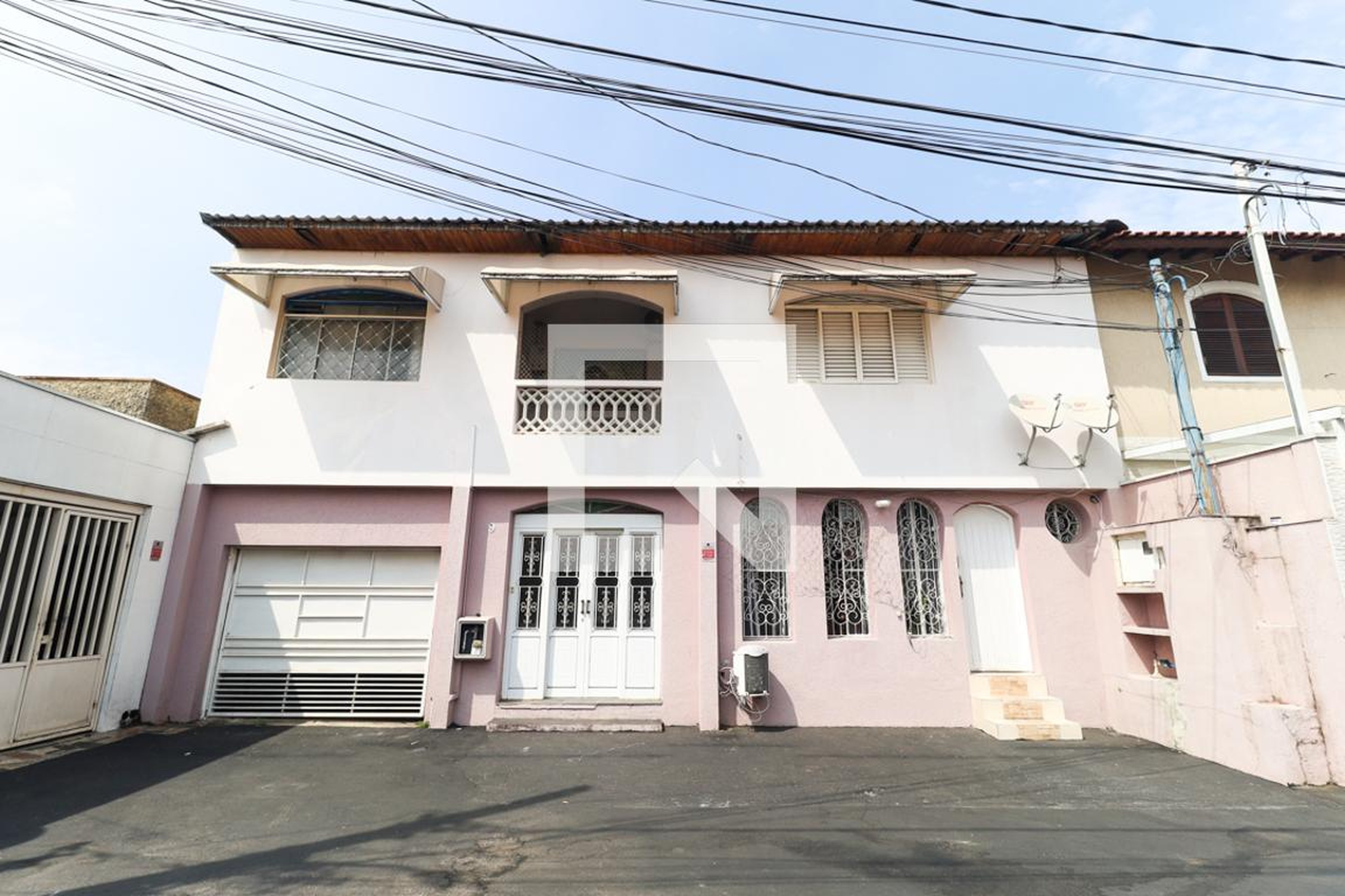 Fachada Condomínio em Travessa Isabel Cristina, 9
