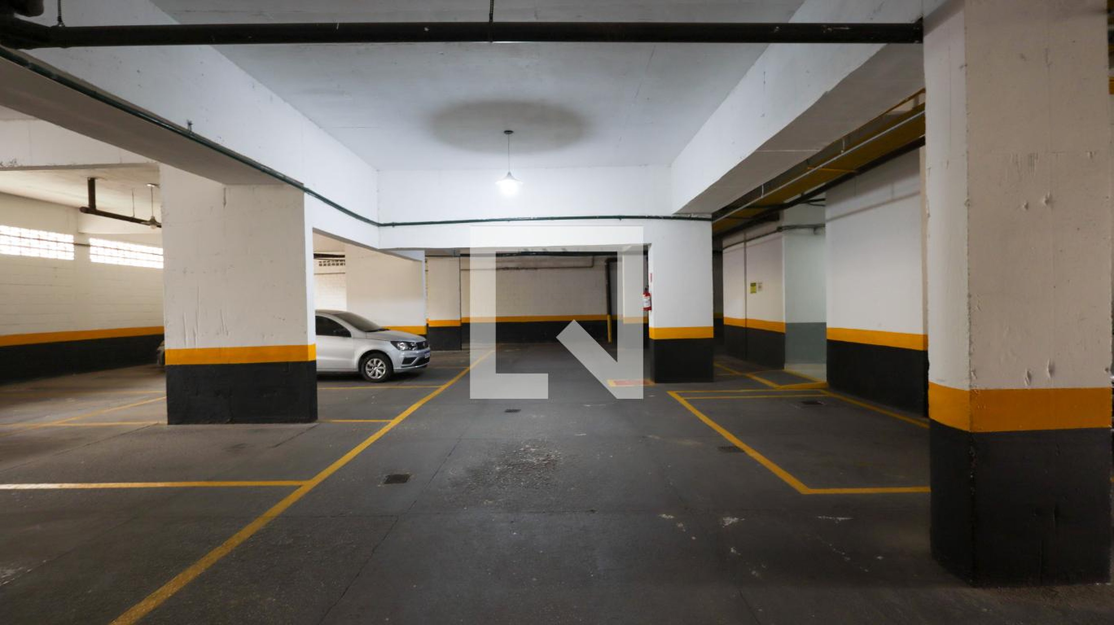 Estacionamento - Edificio Gabriela