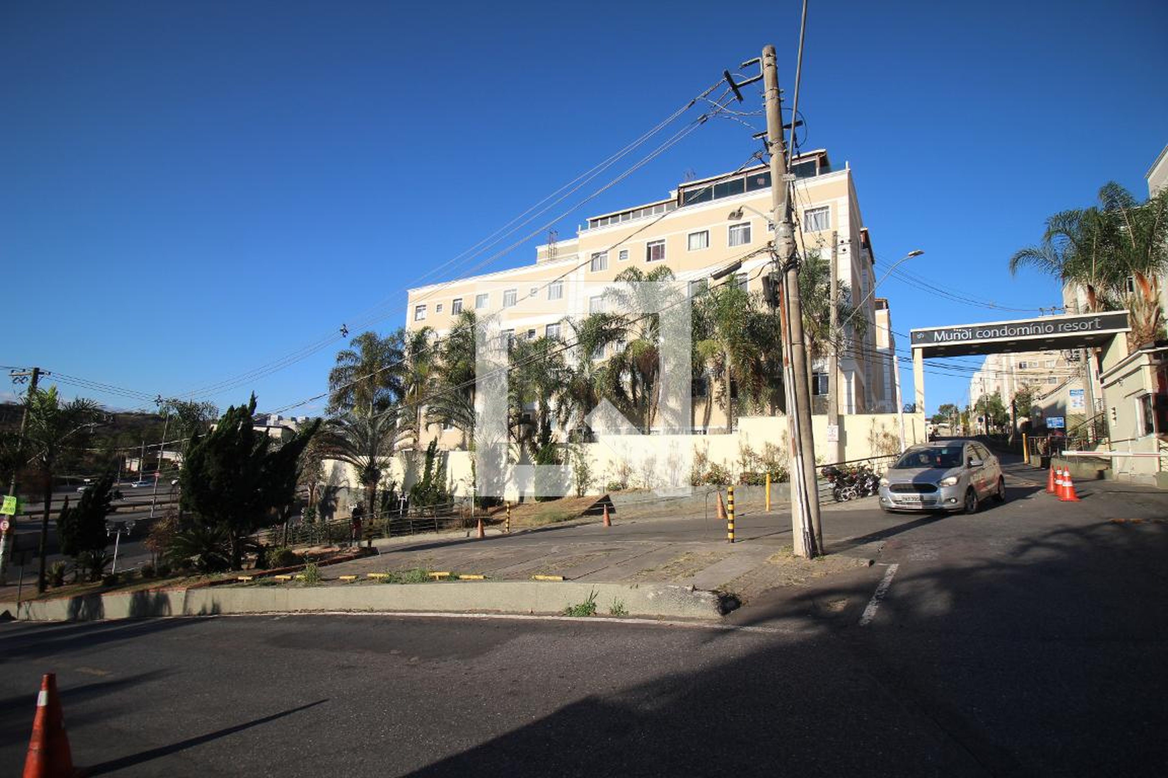 Fachada Condomínio em Rua Estér Augusta Ribeiro, 501