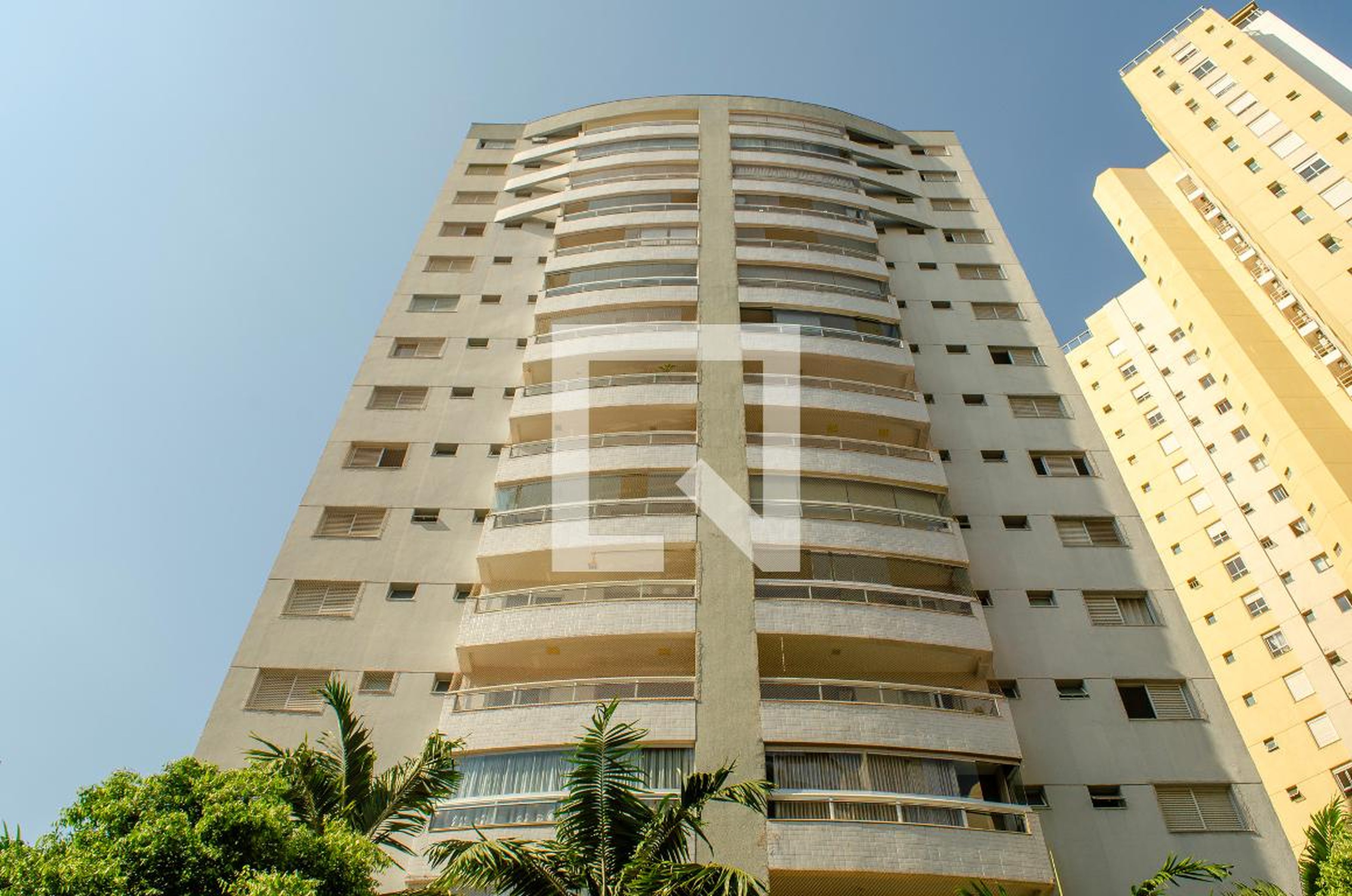 Fachada do Prédio Condomínio Building Ivo Maciel