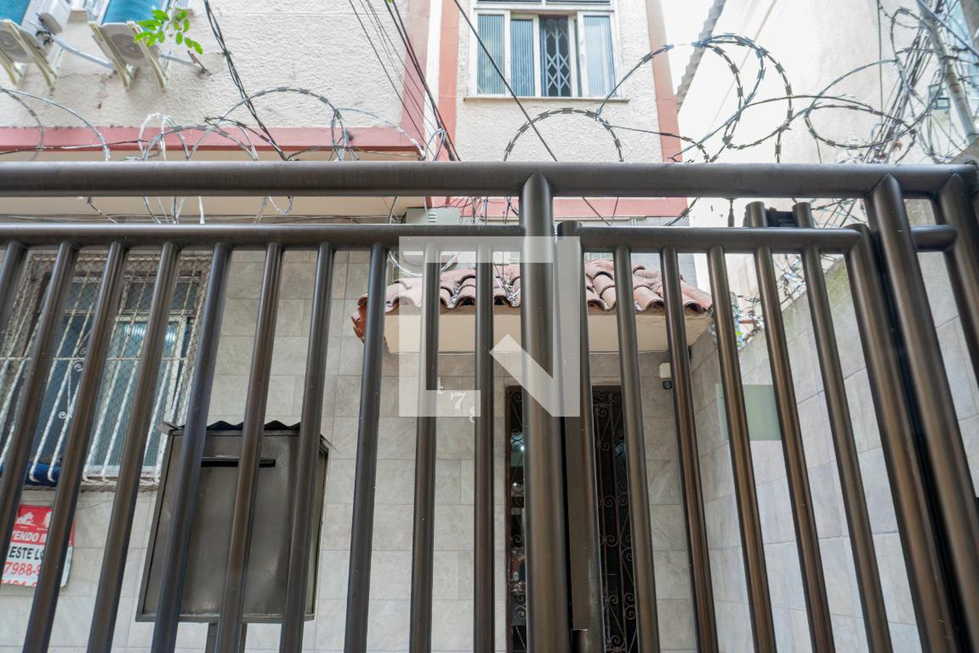 Fachada Condomínio em Rua Barão de Ubá, 478