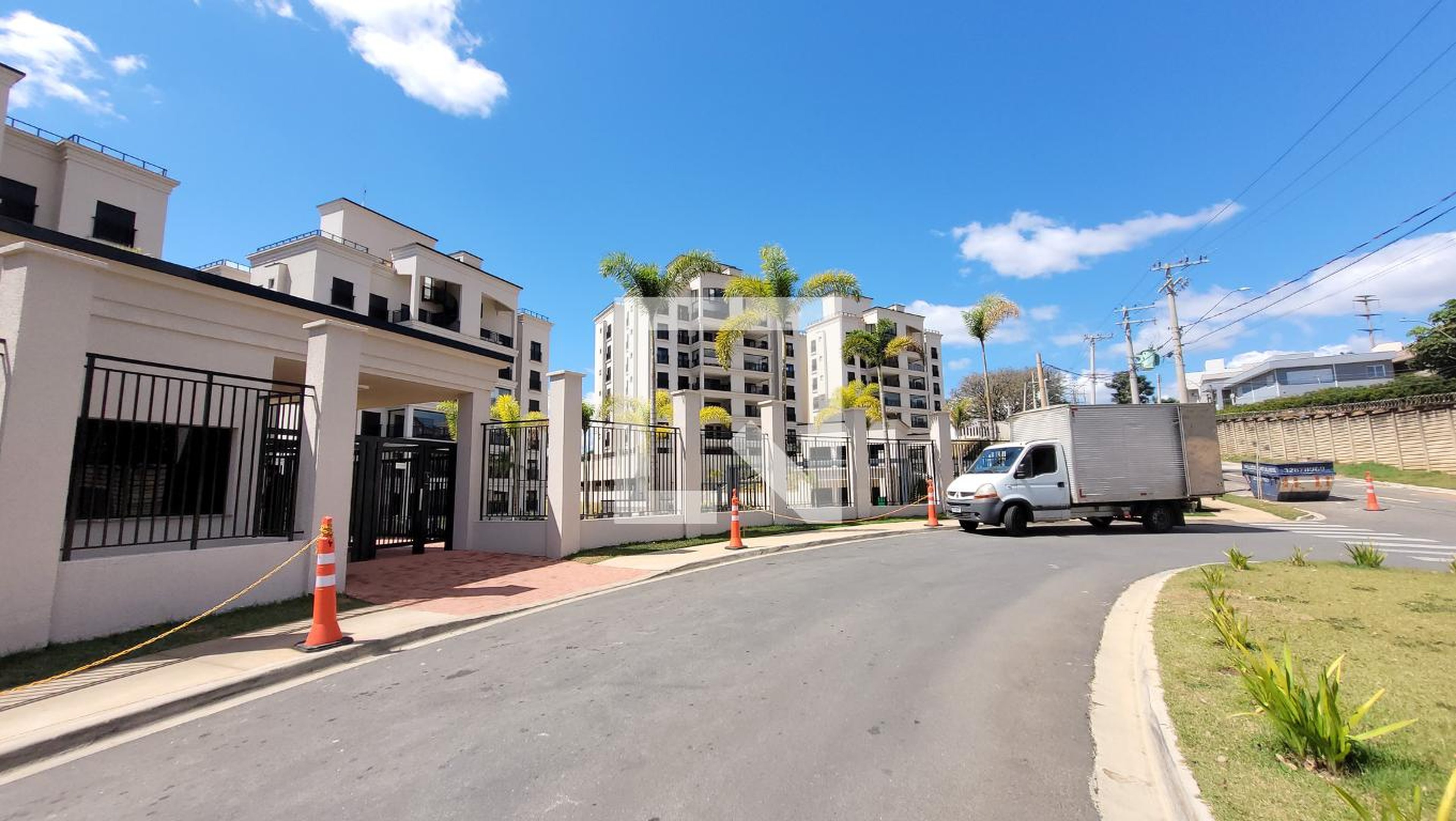 Fachada Condomínio Hipica Boulevard