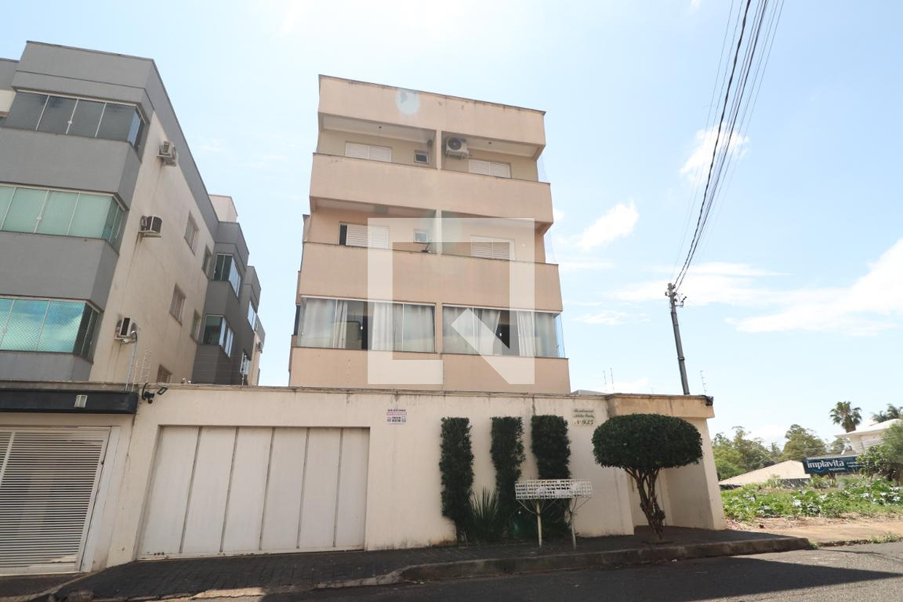 Fachada Residencial Adélia Prado