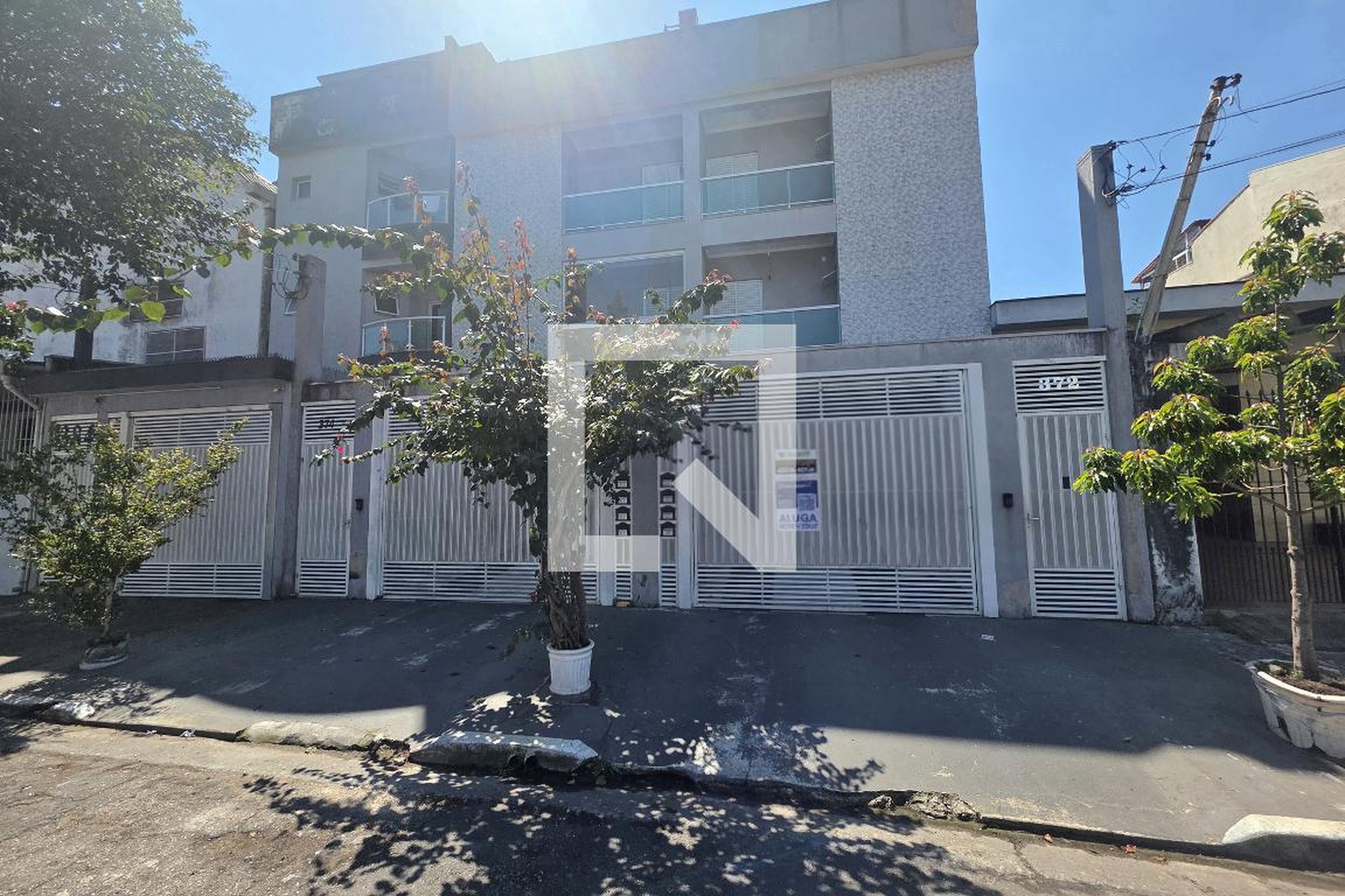 Fachada Condomínio em Alameda Calcutá, 372