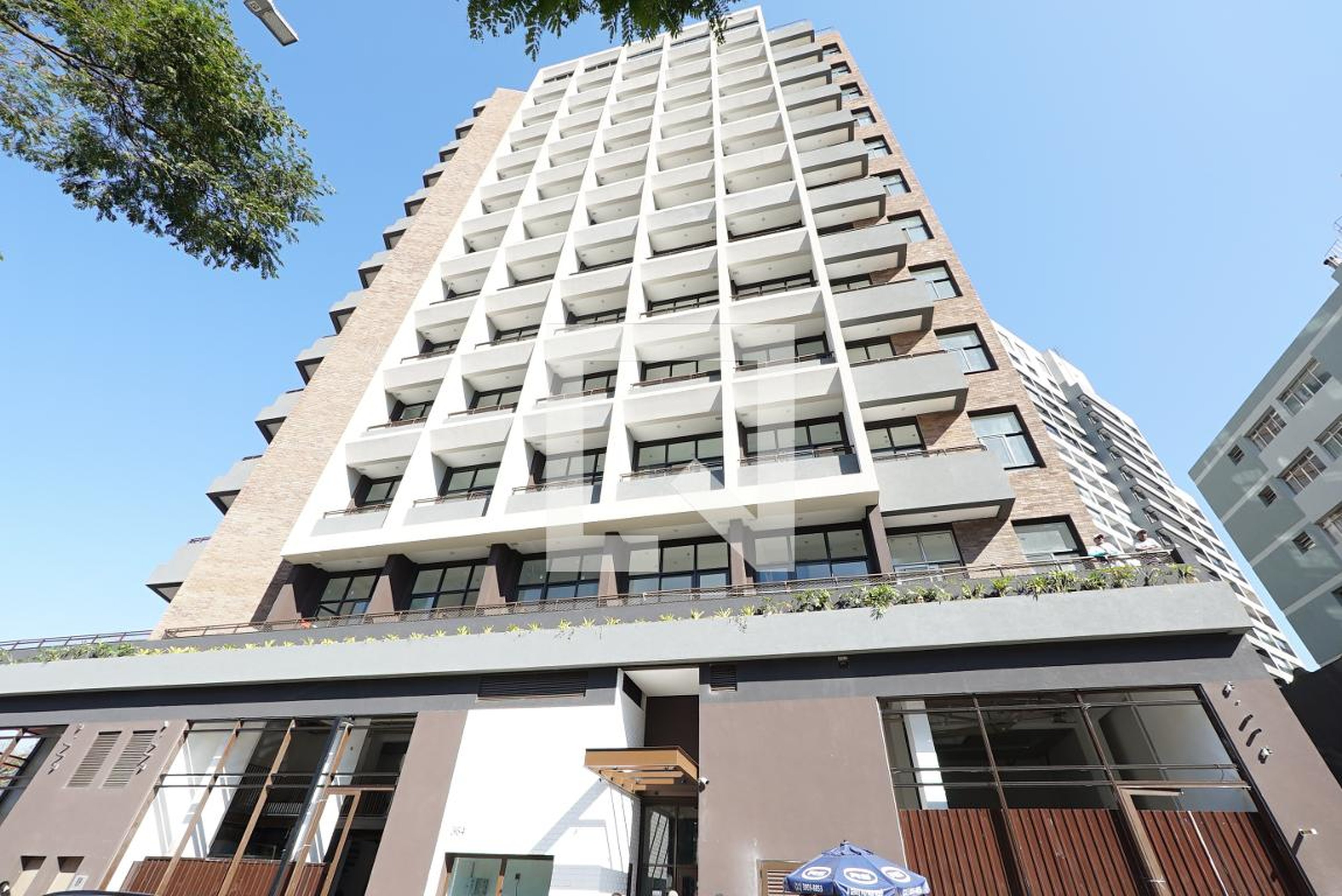 Fachada Condomínio em Rua Humberto I, 1037