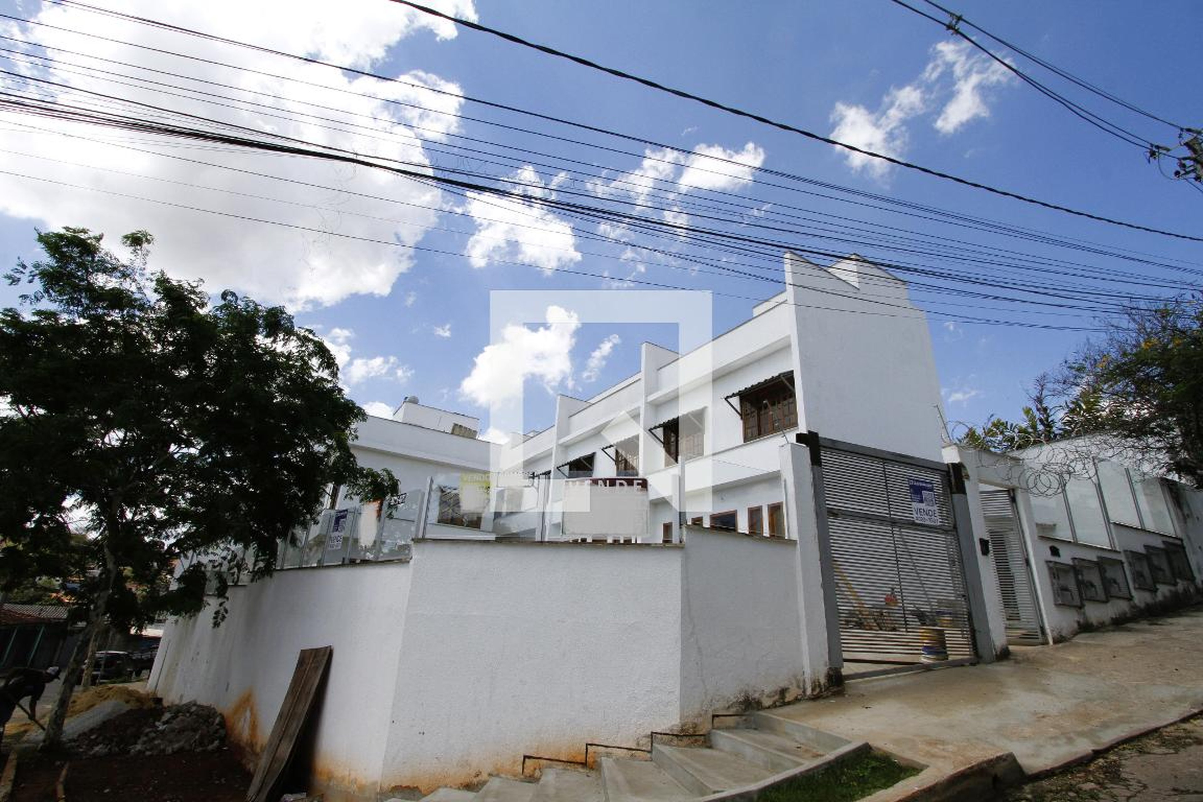 Fachada Condomínio em Rua Murilo Pinto da Silva, 175