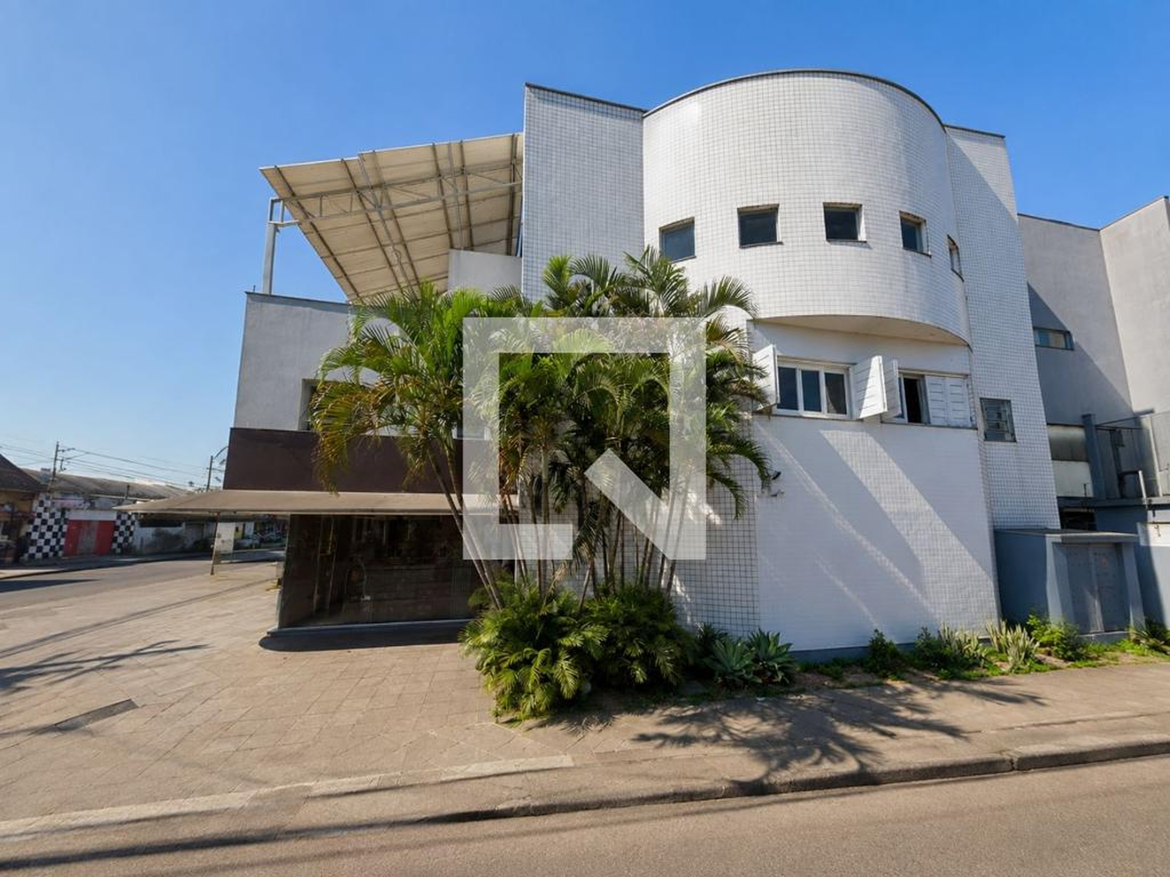 Fachada Condomínio em Rua Santarém, 454