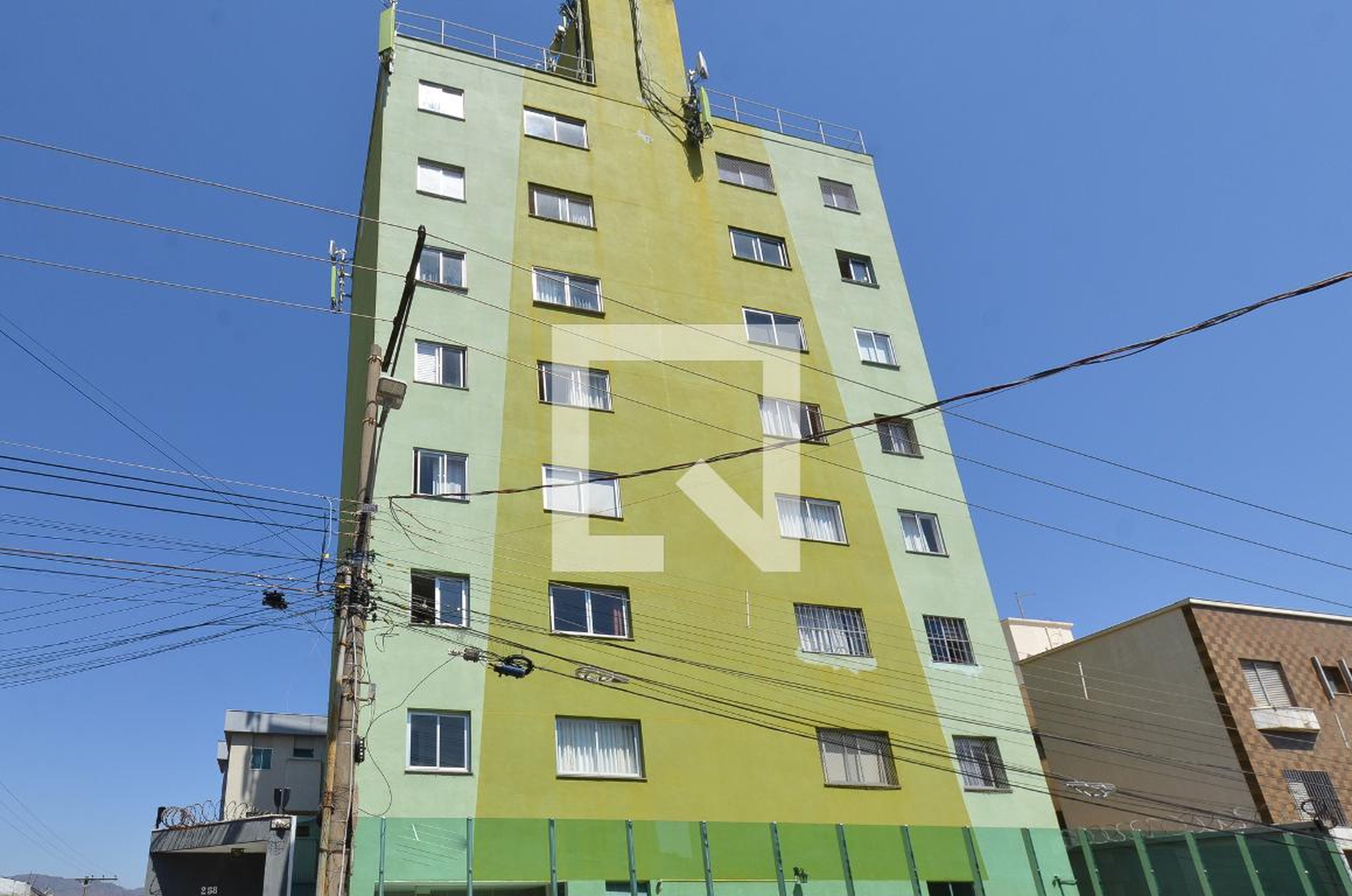 Fachada Condomínio em Rua Ponte Nova, 258
