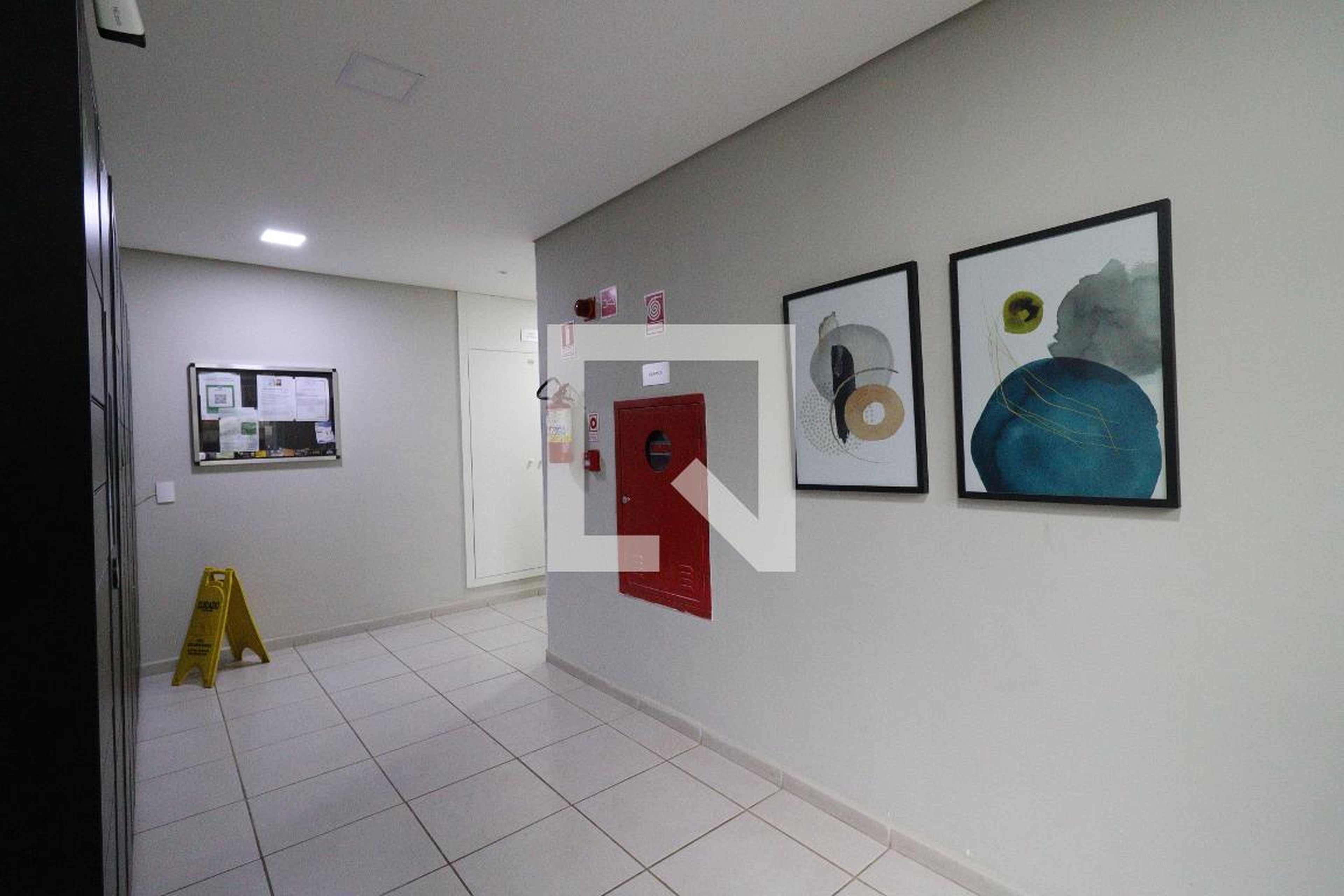 Hall de entrada - Dez Miguel Yunes