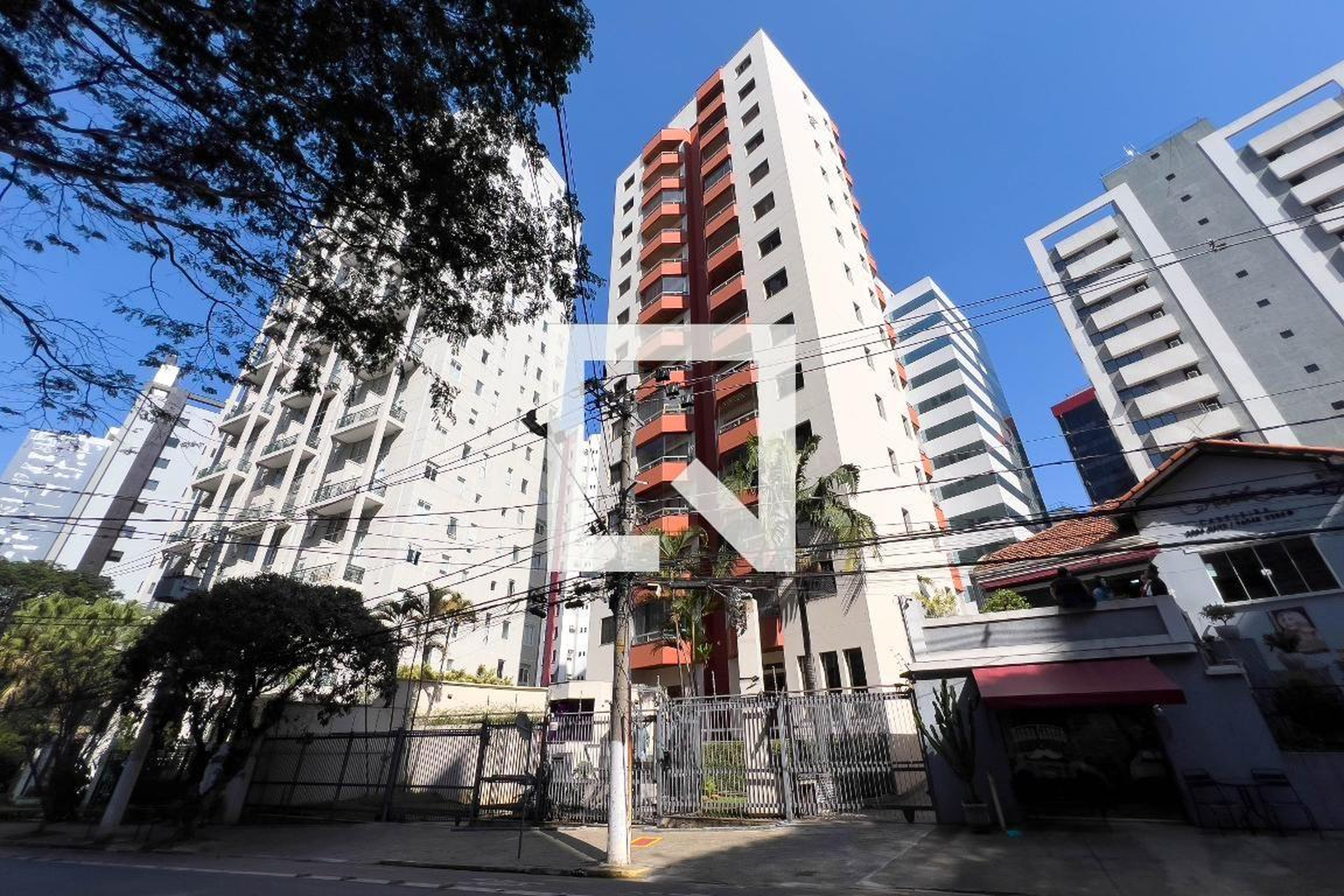 Fachada Condomínio Aroeira