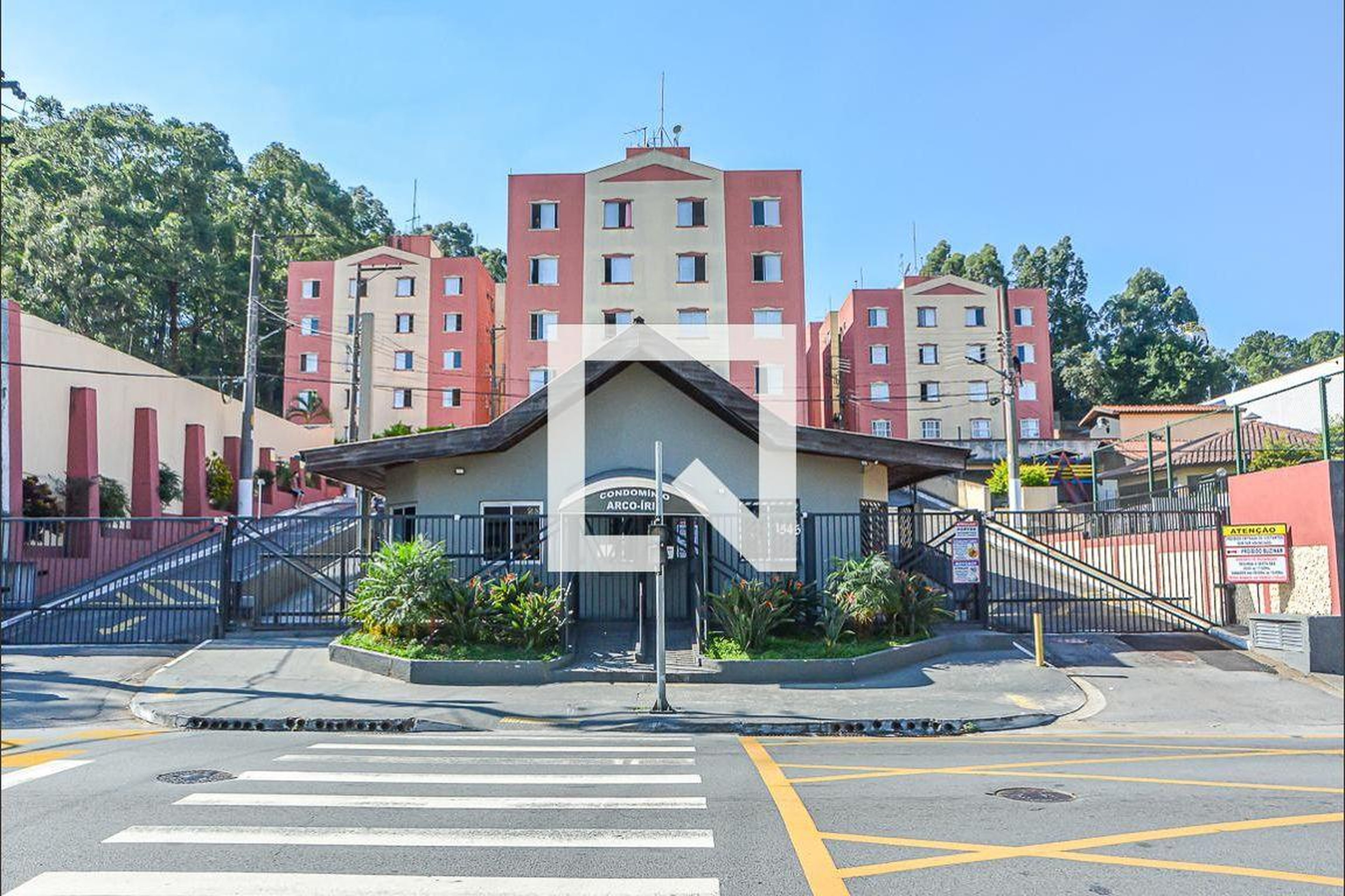 Fachada Condomínio Arco Iris
