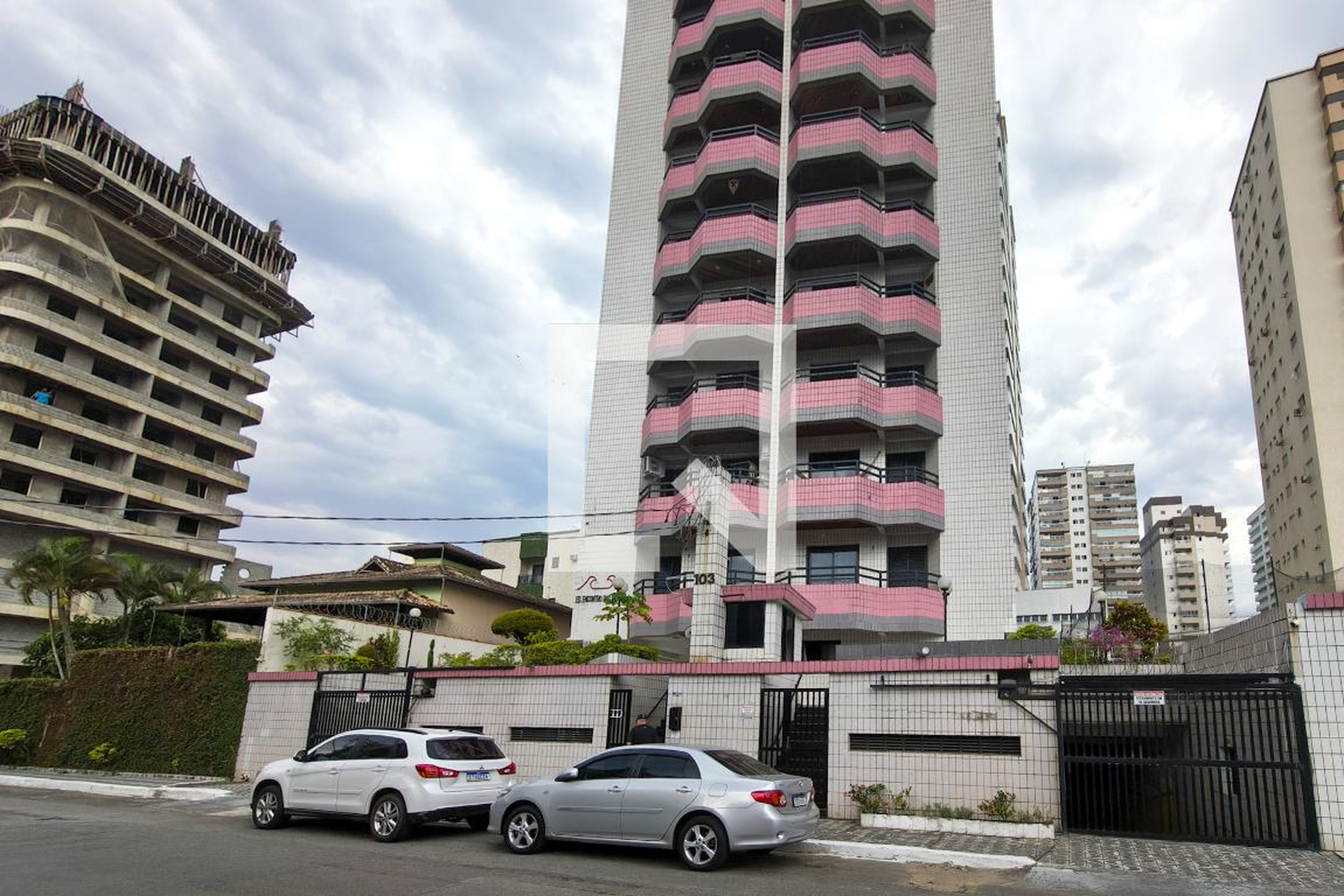Fachada do Prédio Condomínio Encontro das Praias