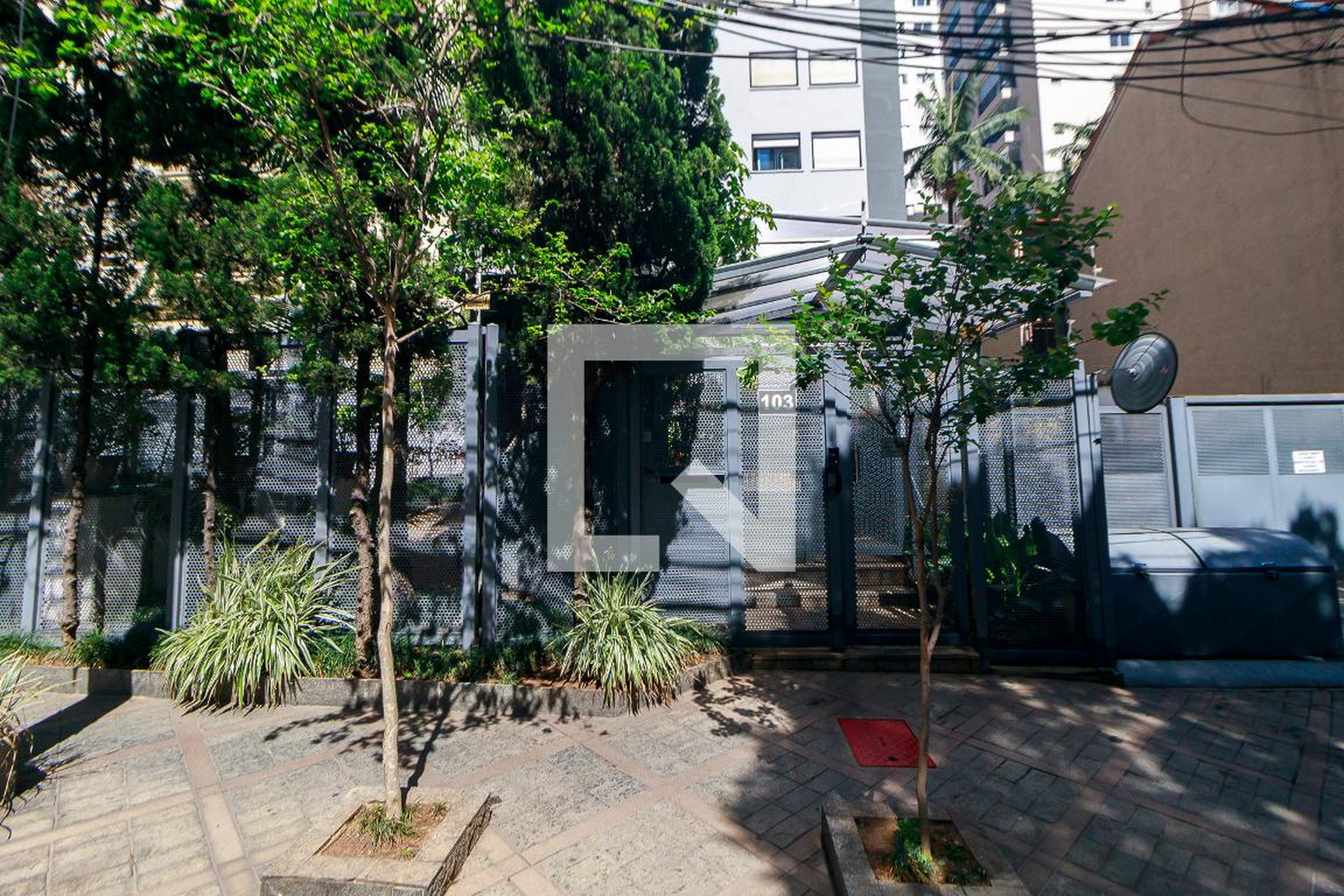 Fachada Condomínio em Rua Guararapes, 101