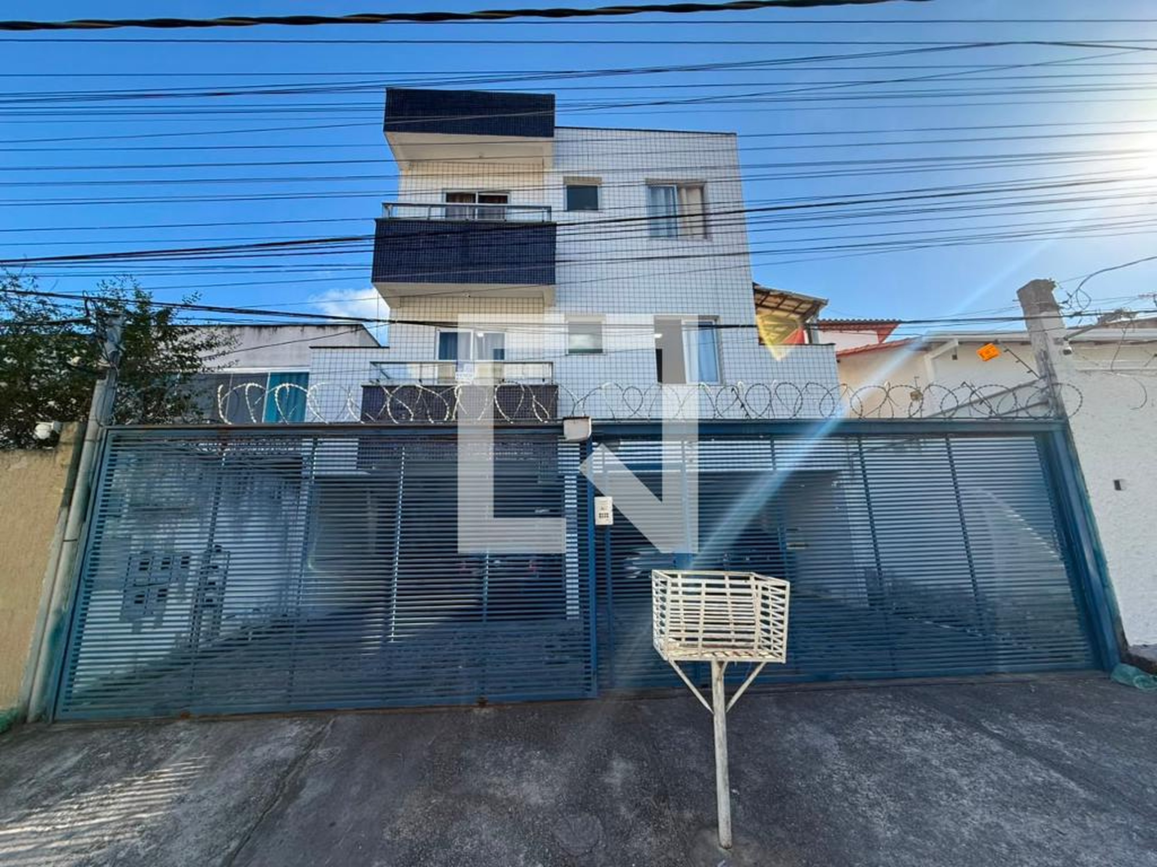 Fachada Condomínio em Rua Palmeiras, 216