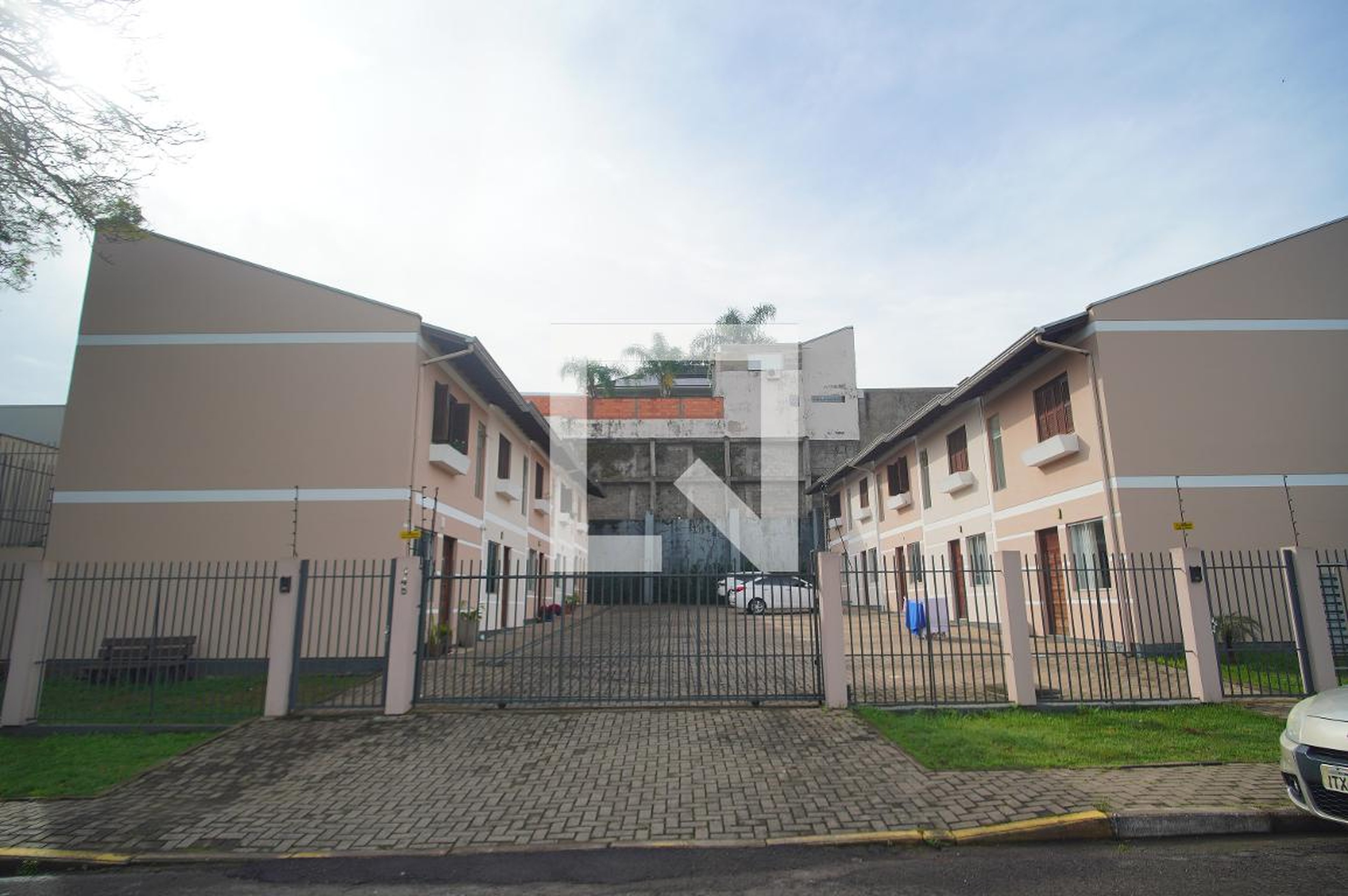 Fachada Condomínio em Rua Getúlio Borges da Fonseca, 145