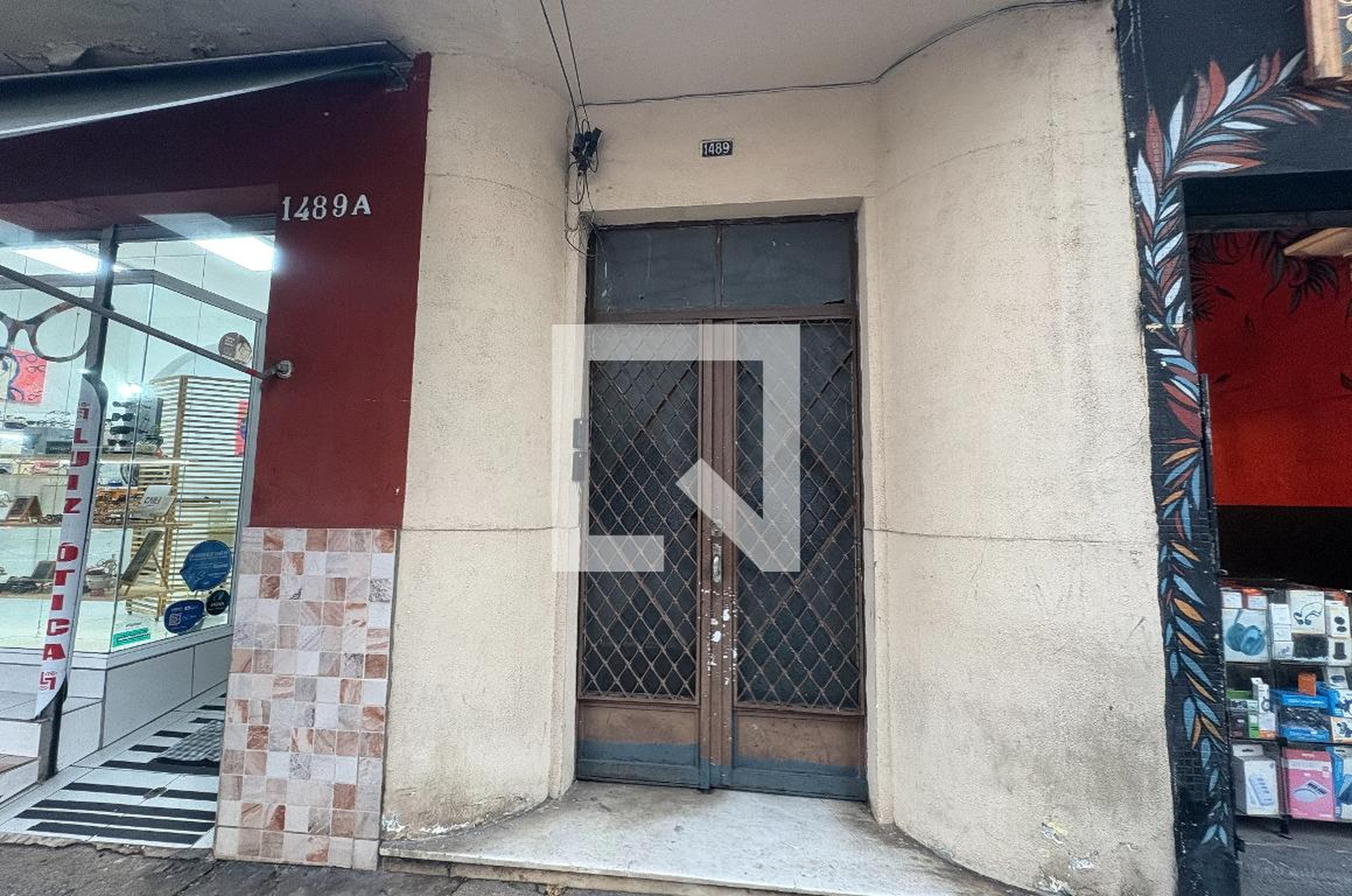 Fachada Condomínio em Avenida Lins de Vasconcelos, 1489