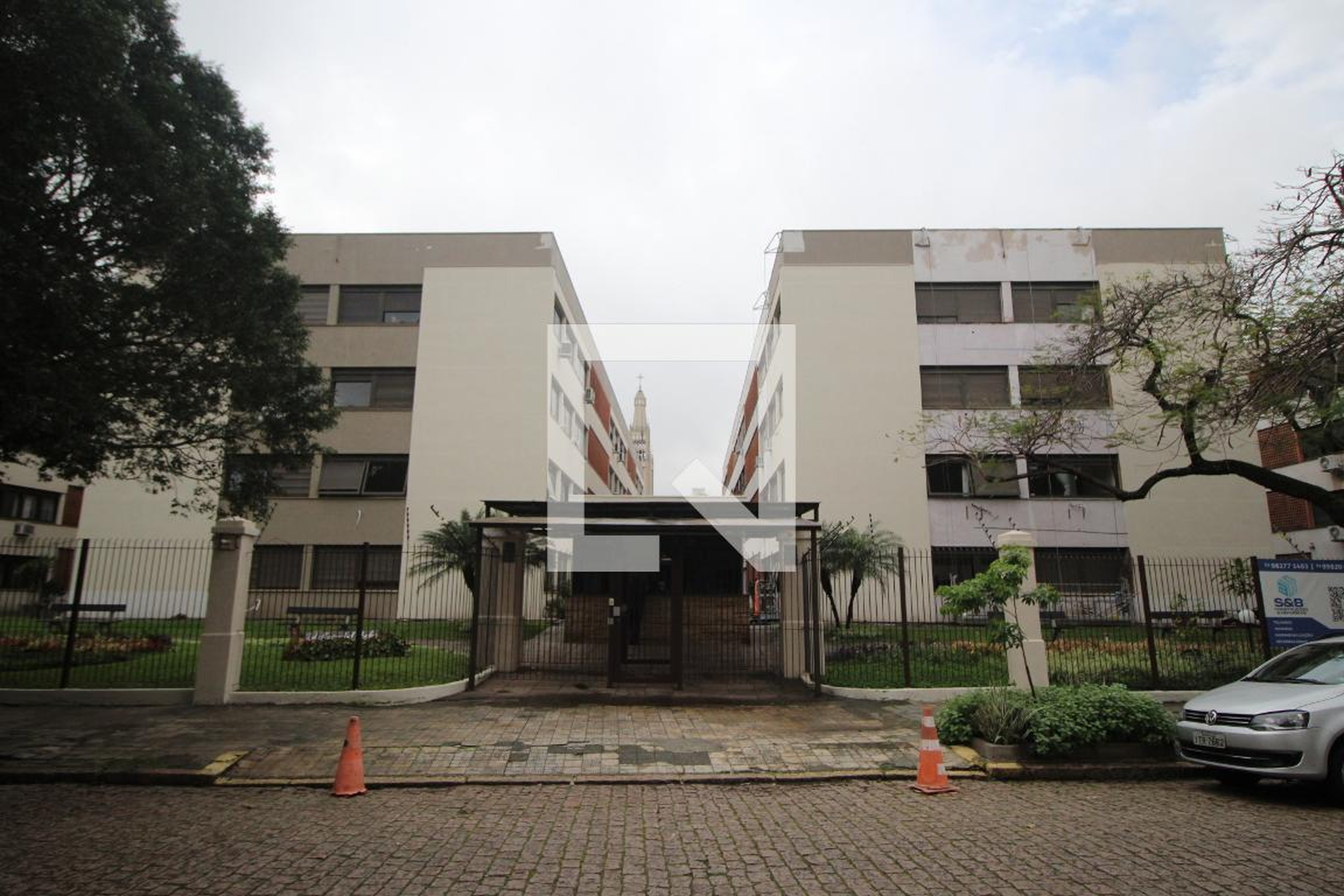 Fachada Condomínio em Rua São Vicente, 500