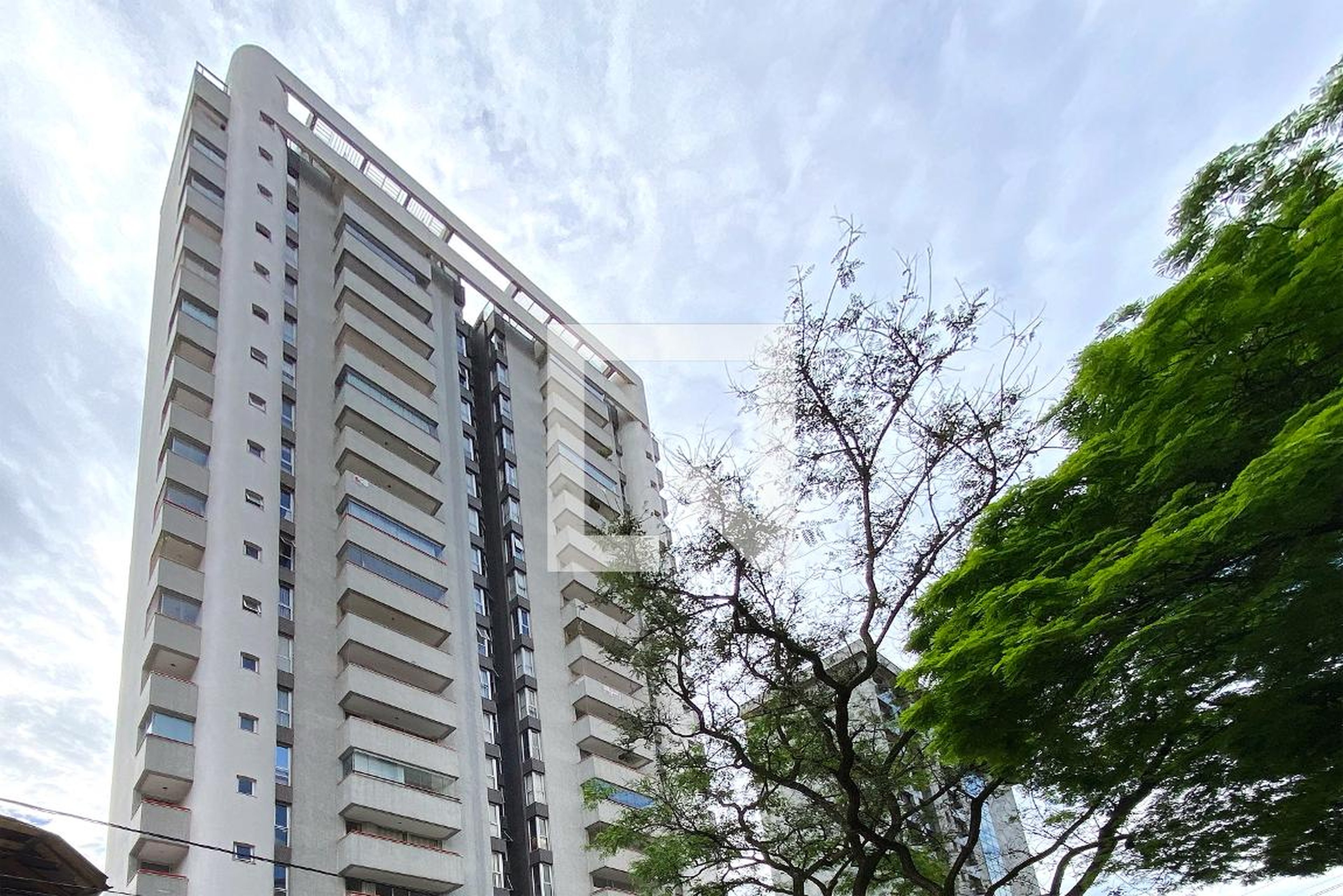 Fachada Edifício Porto Belo