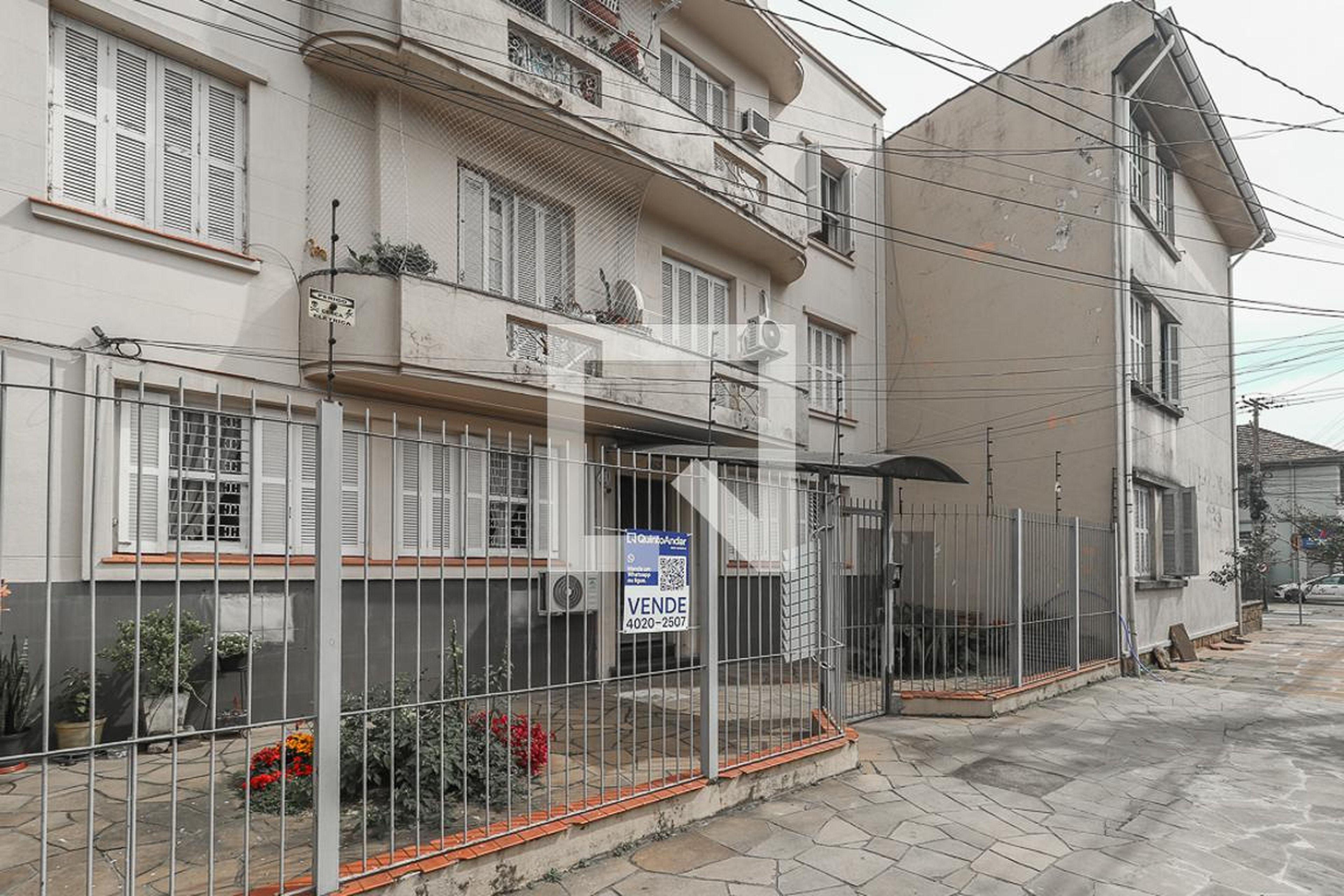 Fachada Edifício Dona Clara