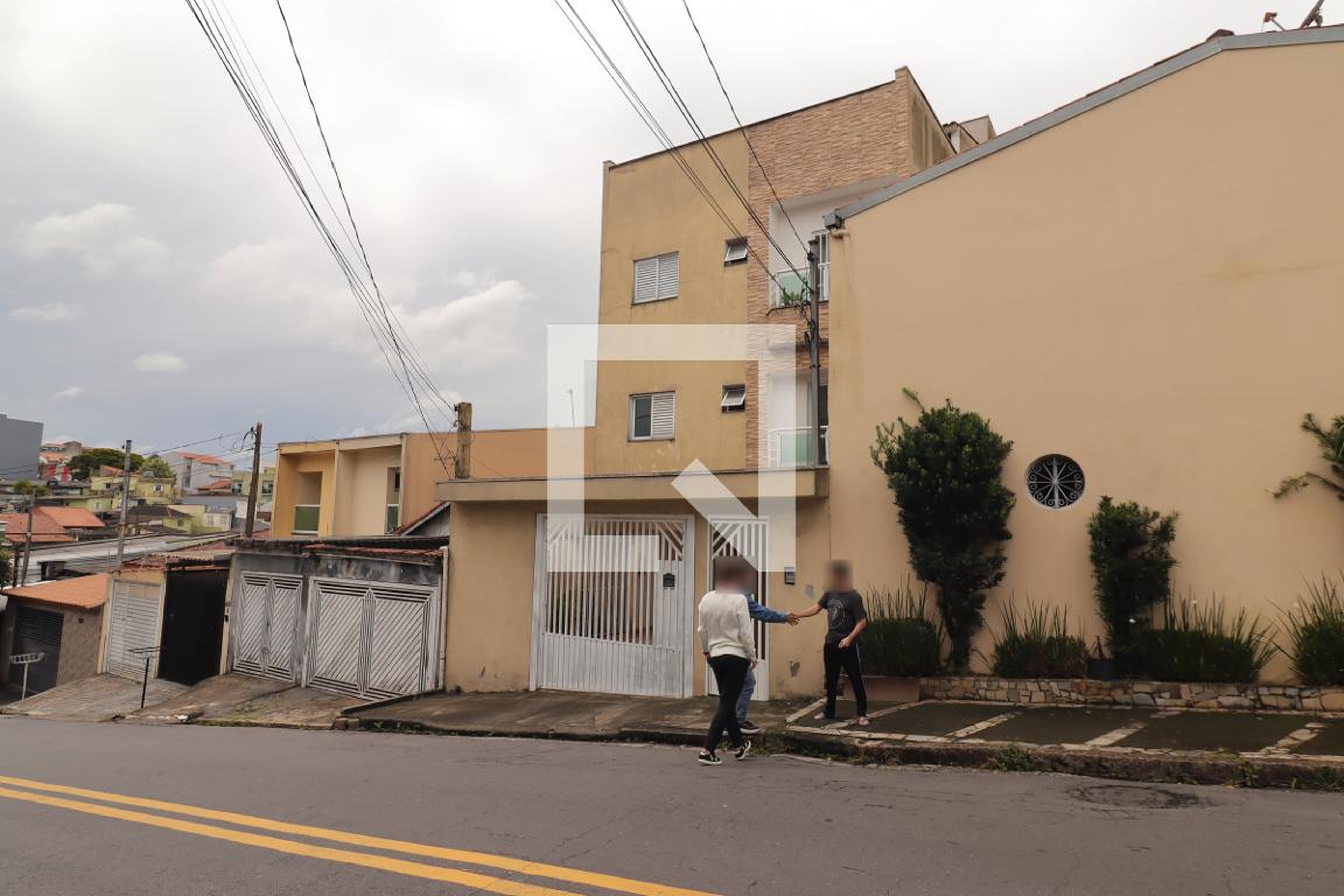 Fachada Condomínio em Rua Londrina, 497
