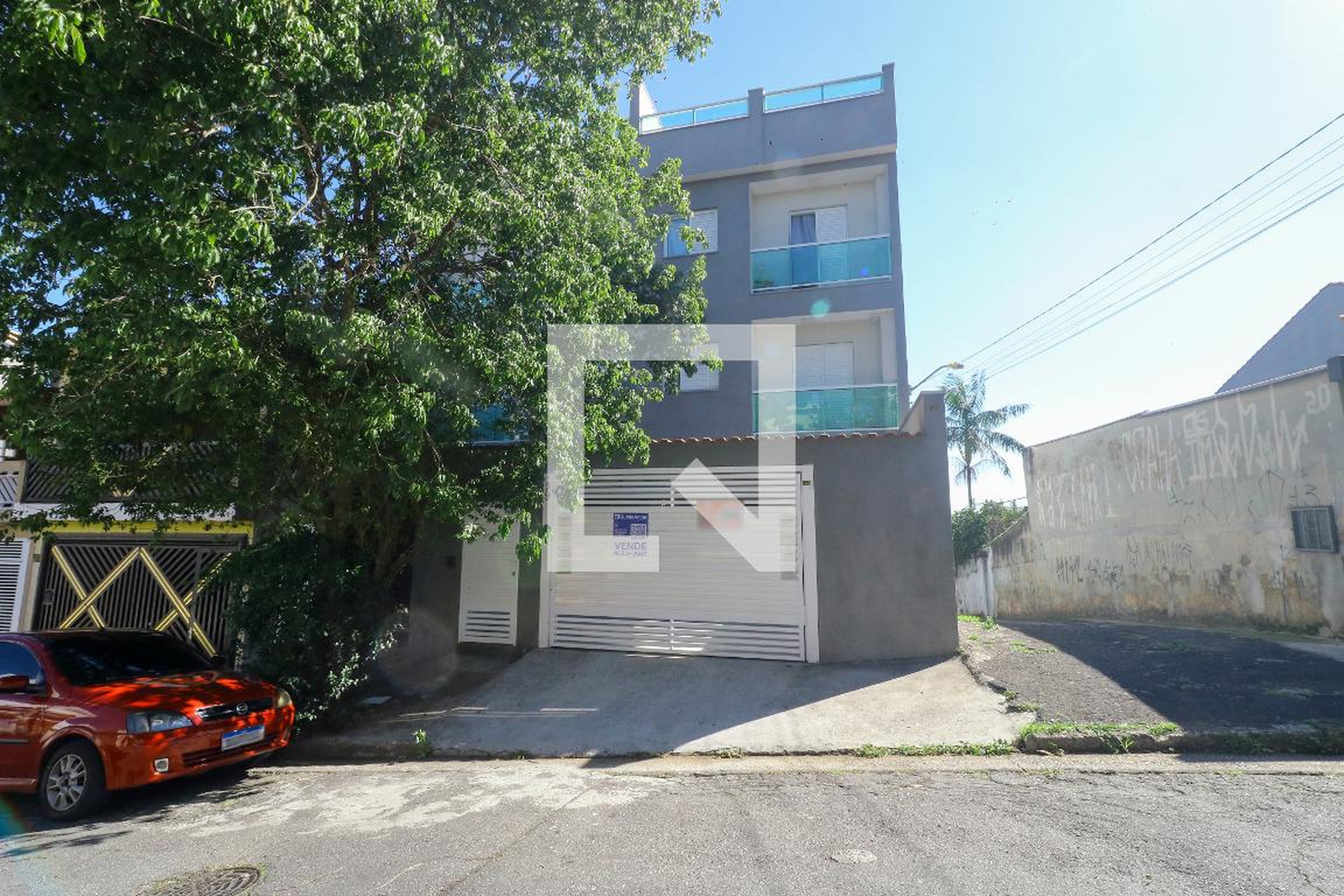 Fachada Condomínio em Rua Asclepias, 129