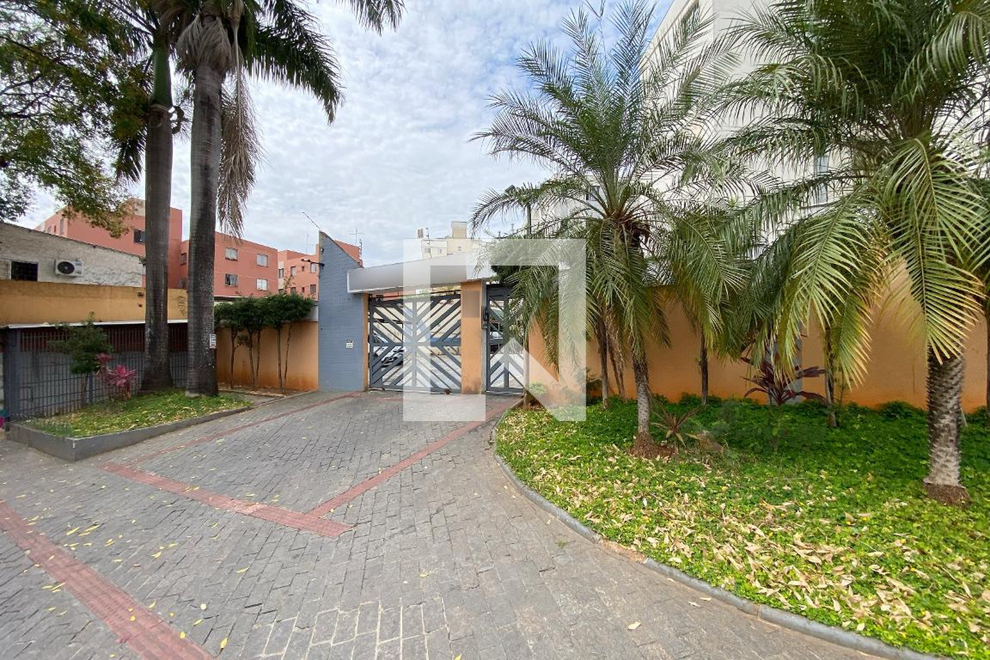 Fachada Edifício Polinésia