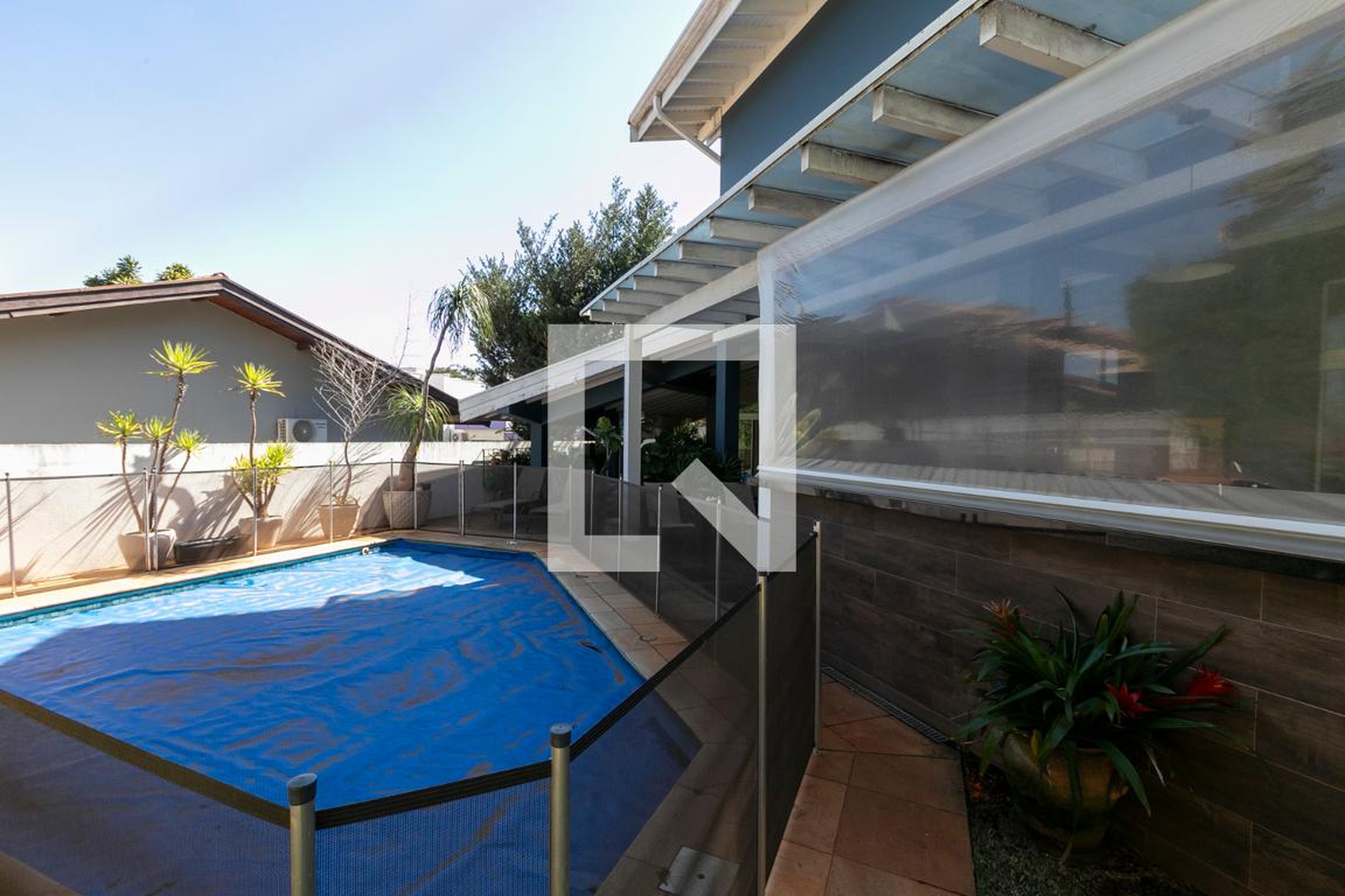 PISCINA - 