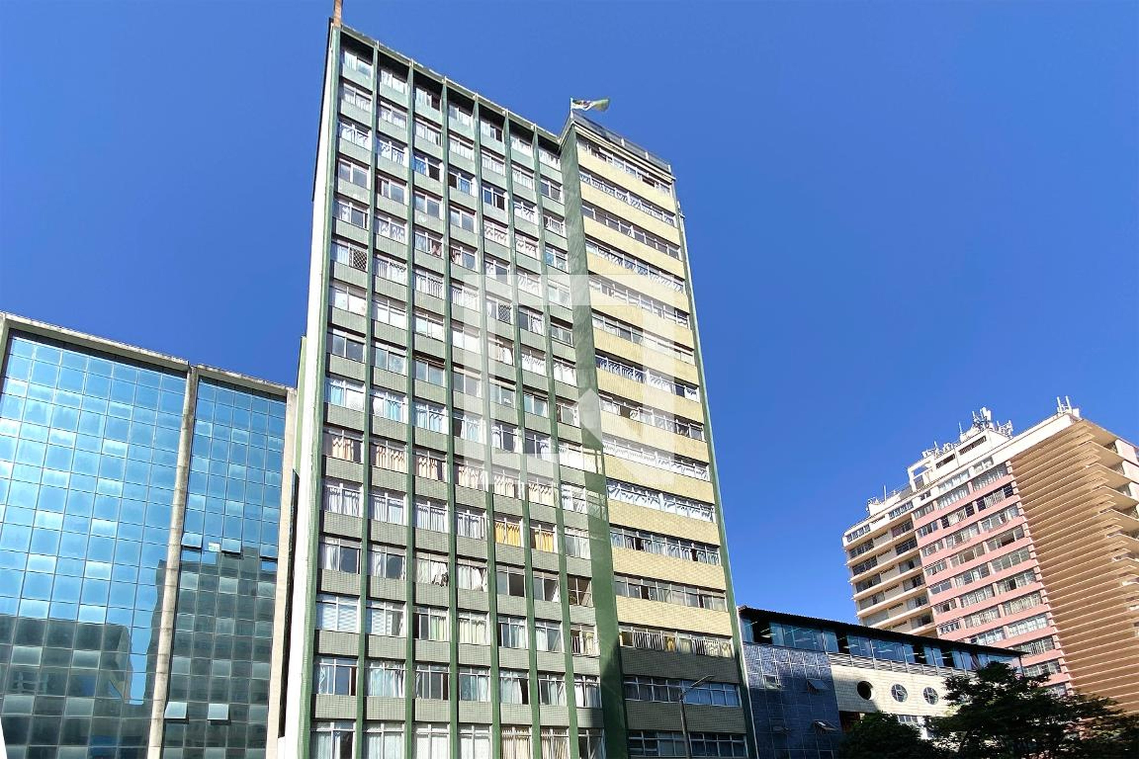 Fachada Edifício Ouro Verde