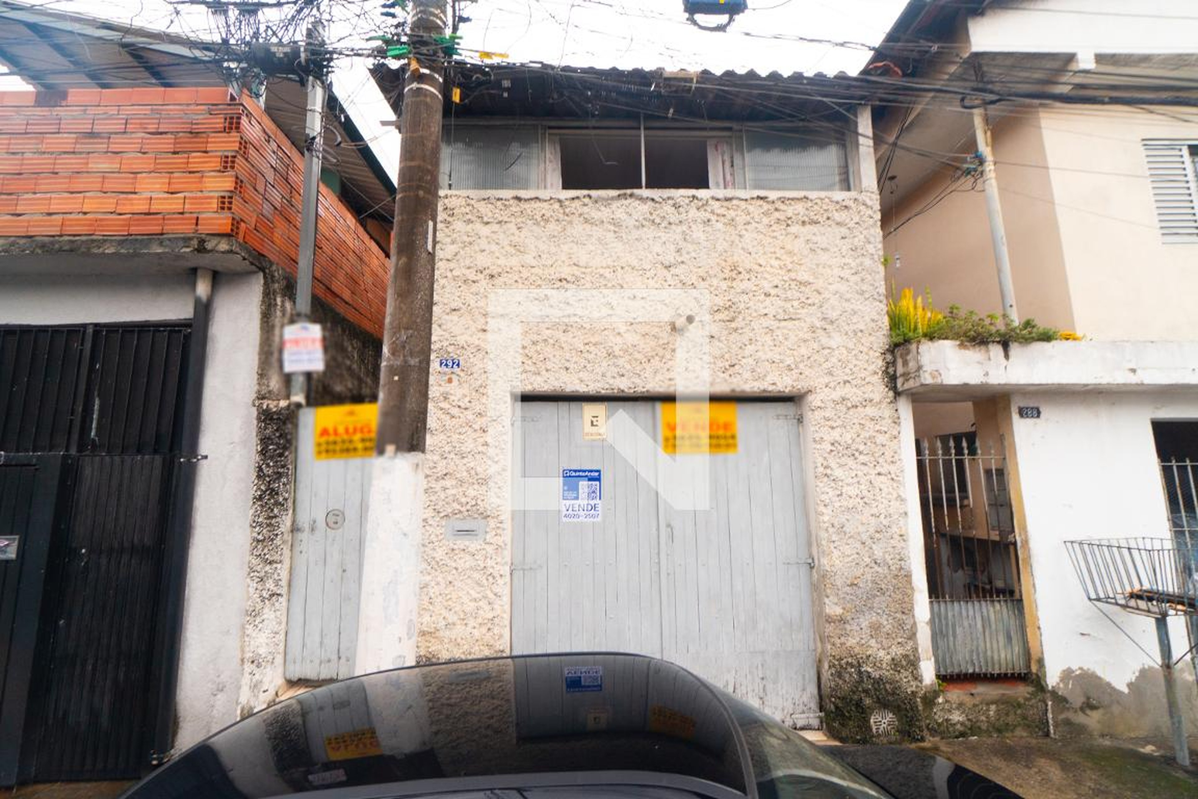 Fachada Condomínio em Rua Coroa Imperial, 292