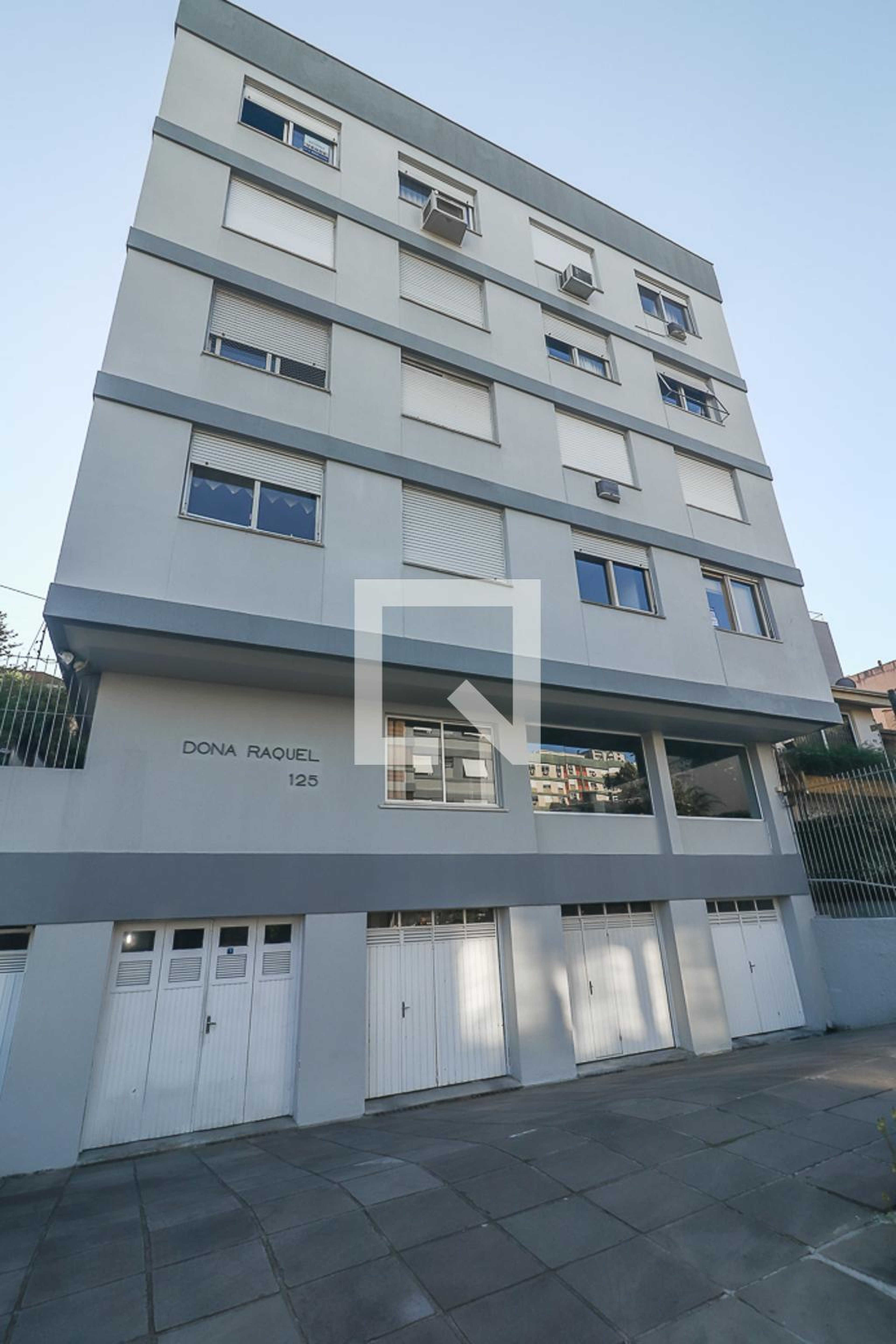 Fachada Edifício Dona Raquel