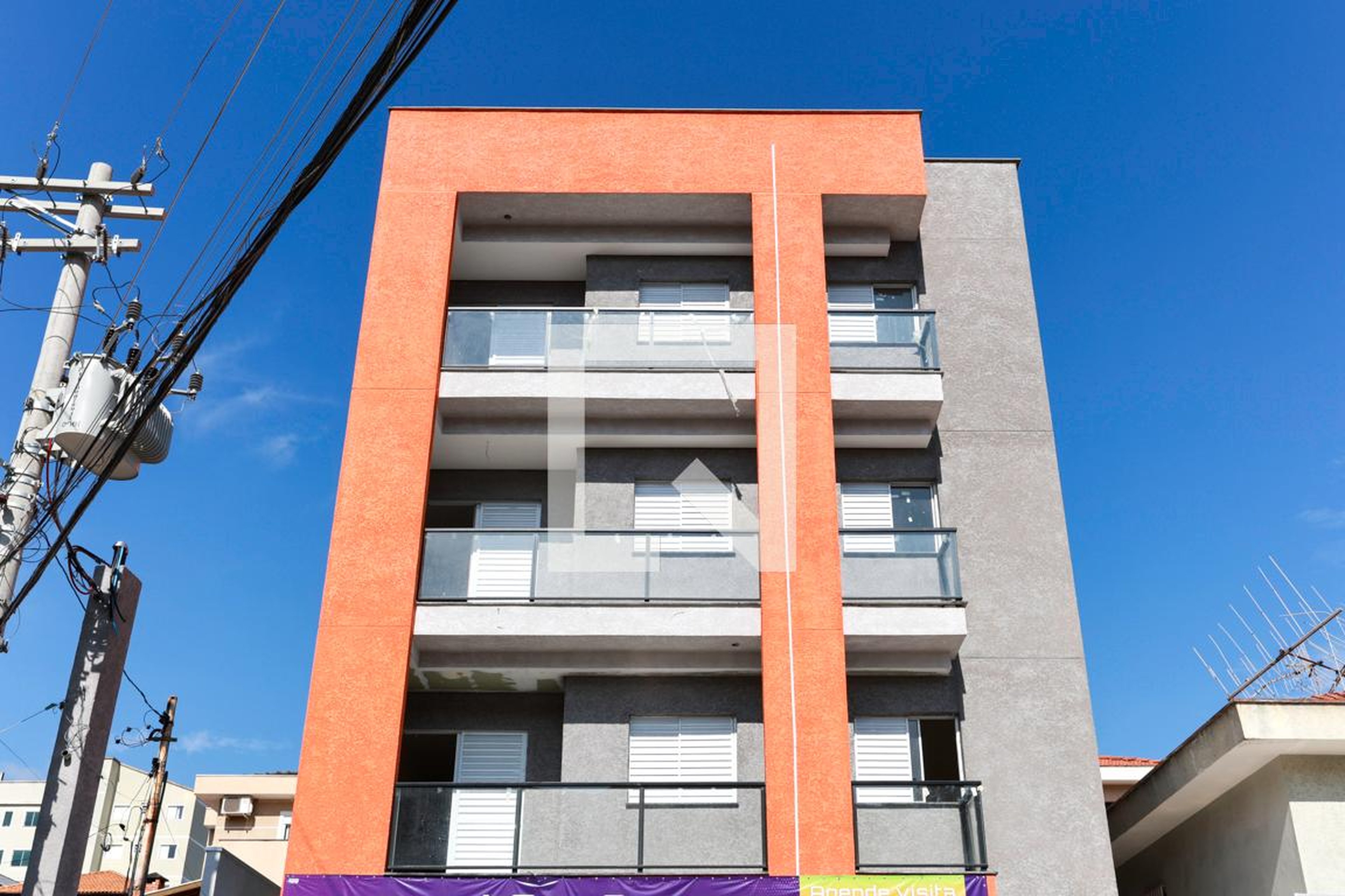 Fachada do prédio Condomínio em Rua Piatá, 296