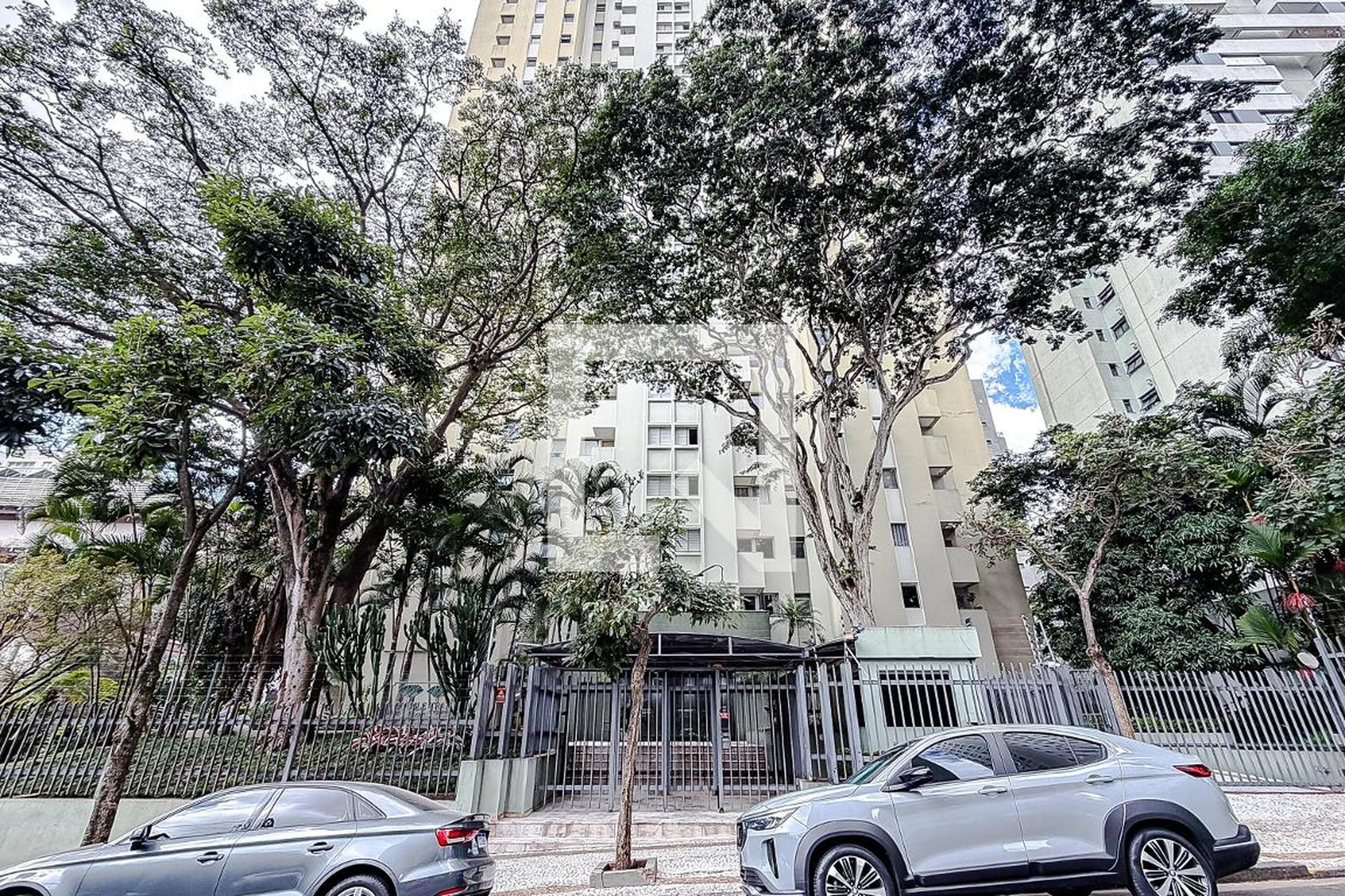 Fachada do Prédio Edifício Residencial Double Tree Park