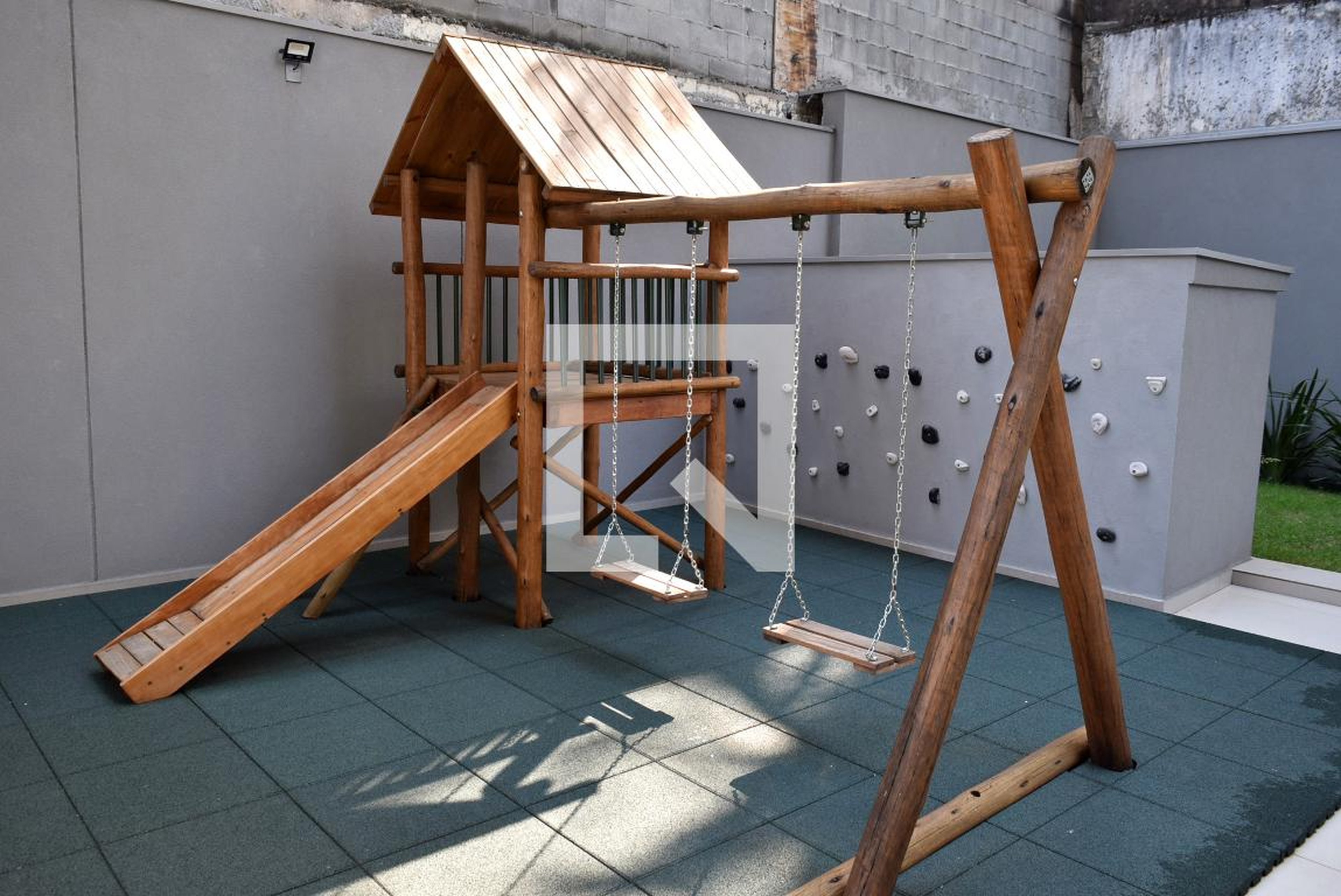 Playground - On Augusta
