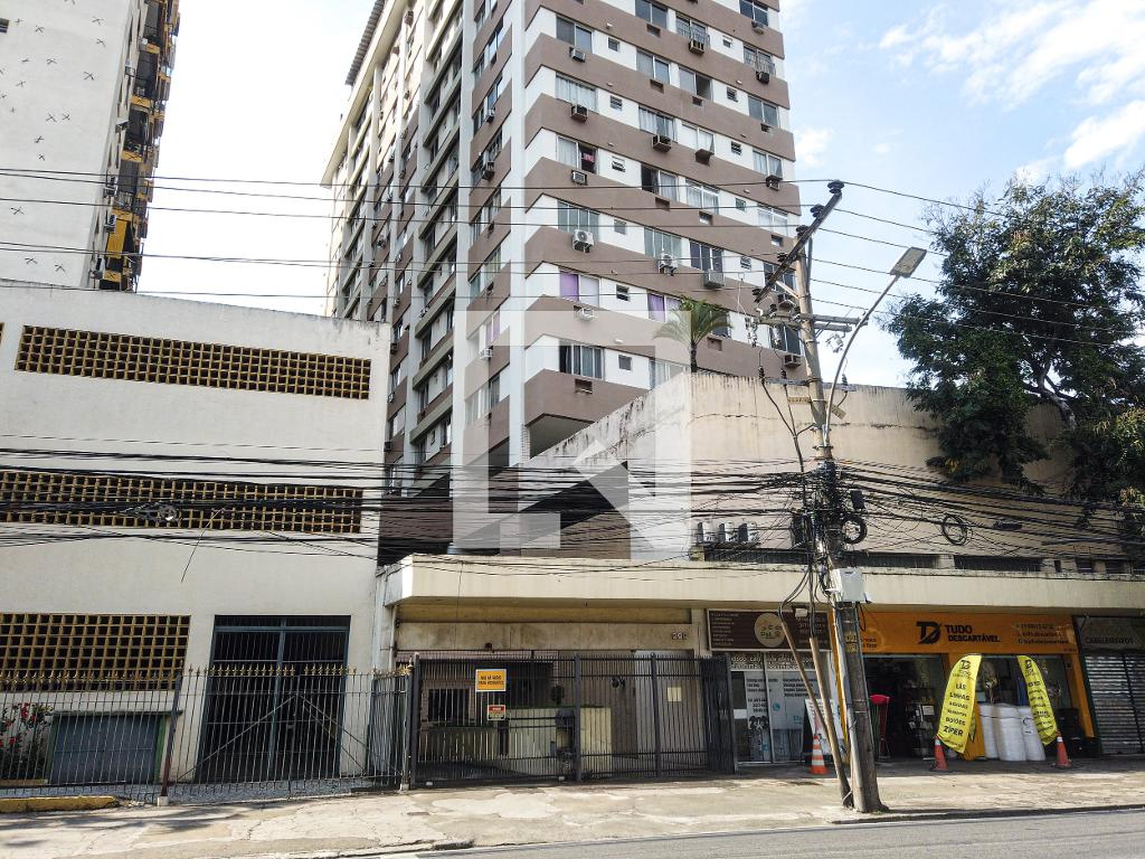 Fachada Edifício Bandeirantes Jeronimo Leitao