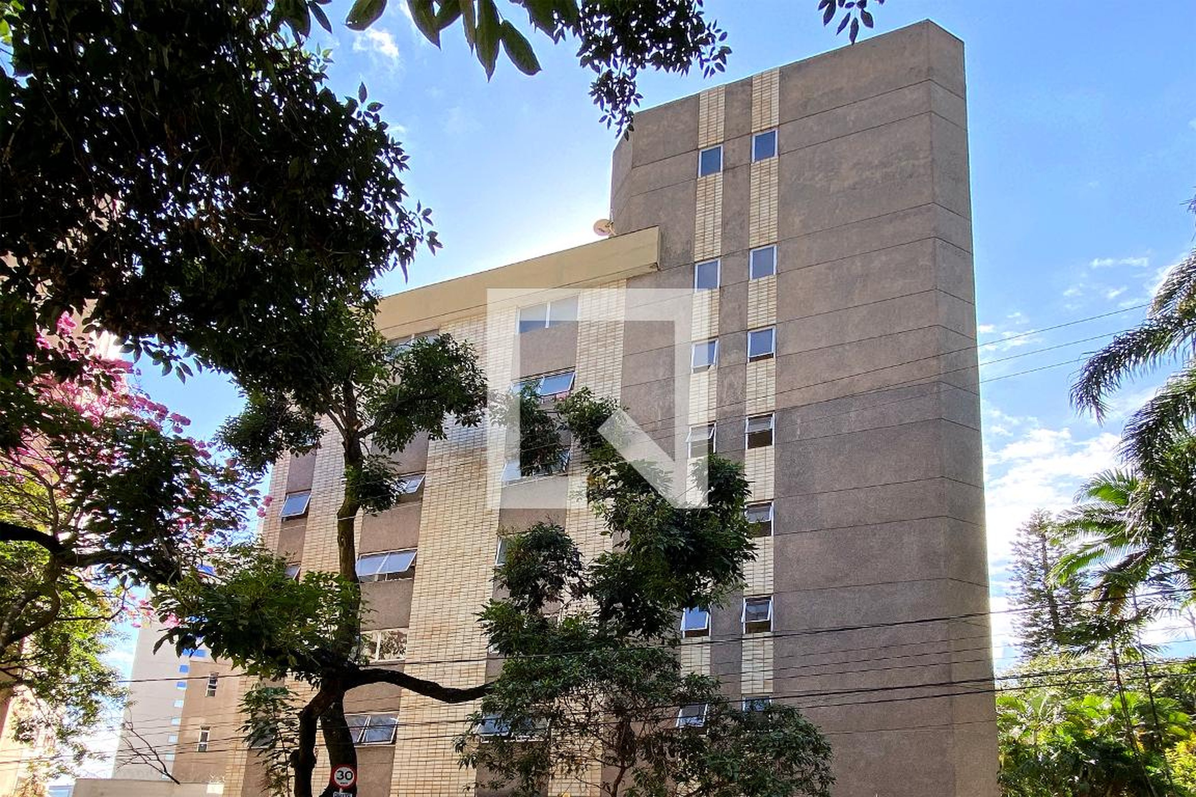 Fachada Condomínio em Rua Major Lopes, 245