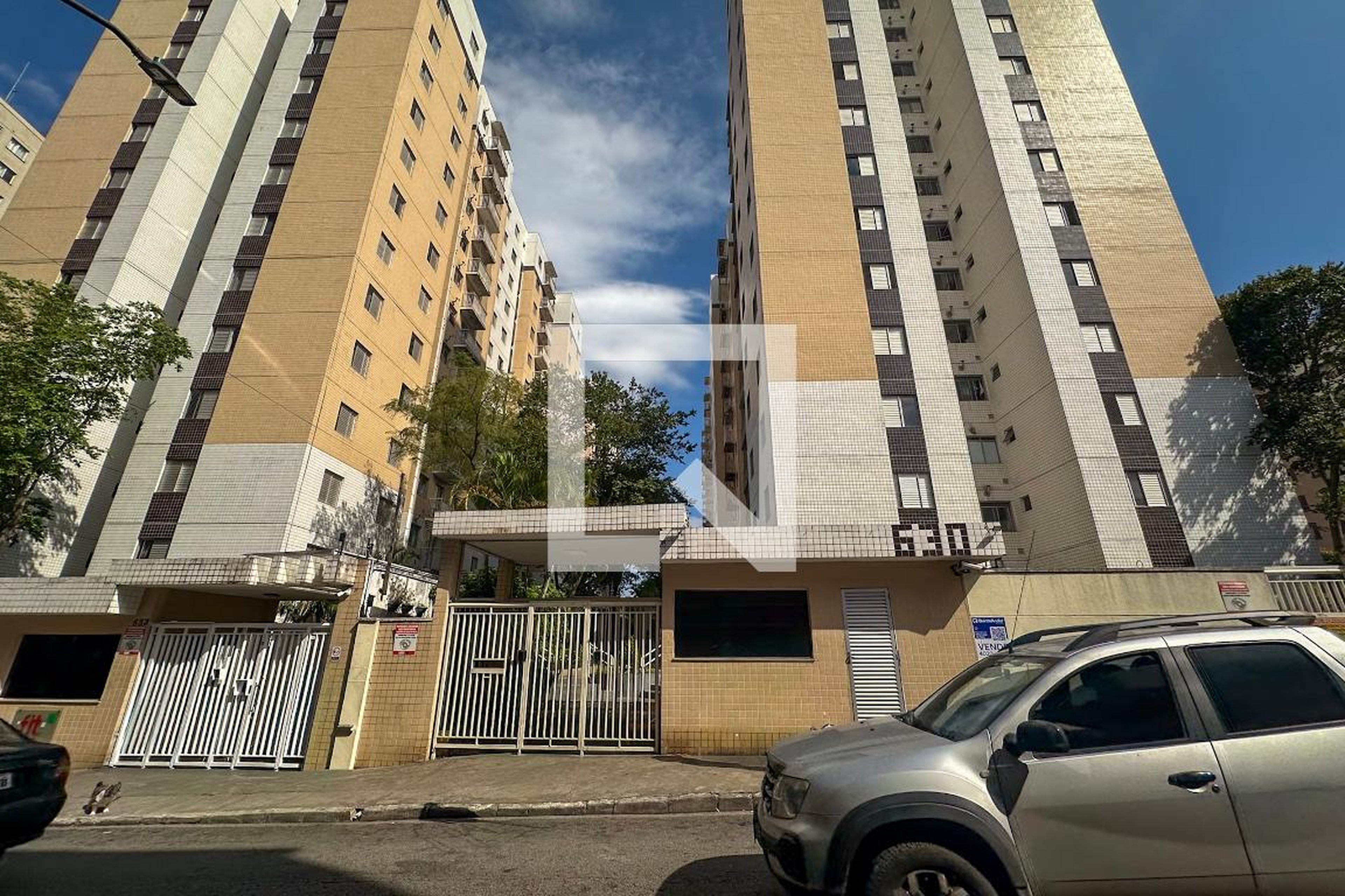 Fachada Condomínio FIT Jardim Botânico I