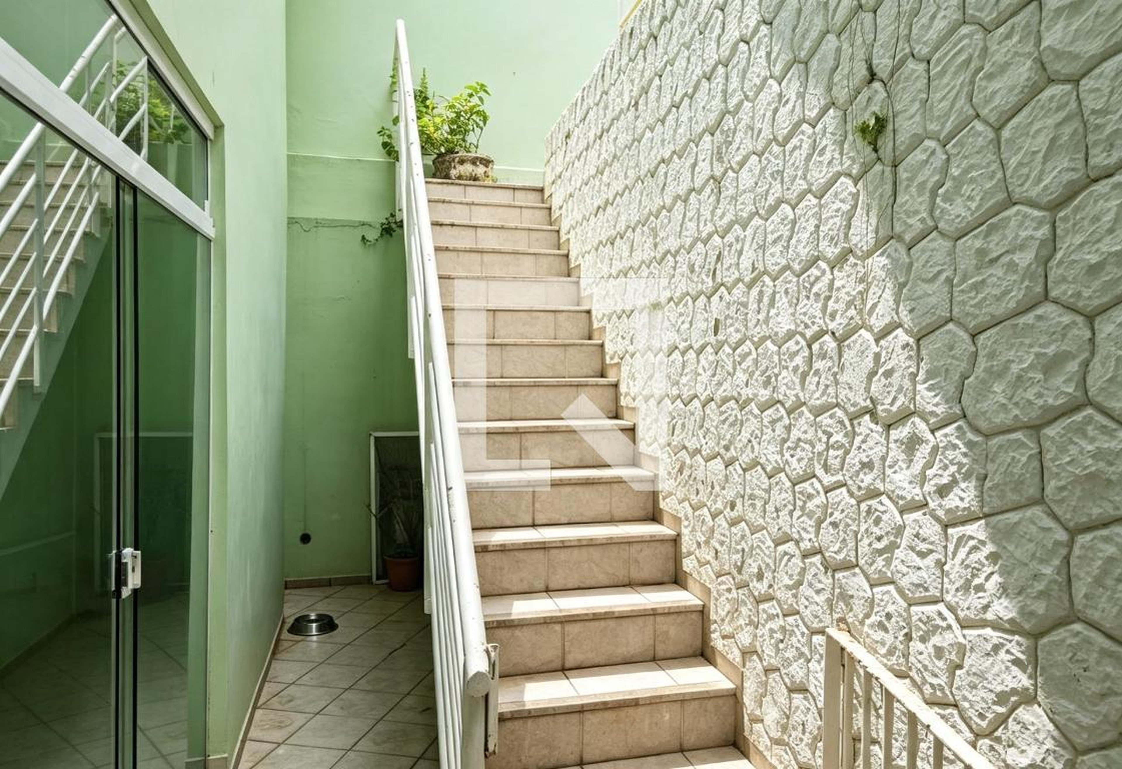 Área externa Condomínio em Rua Araticum, 115