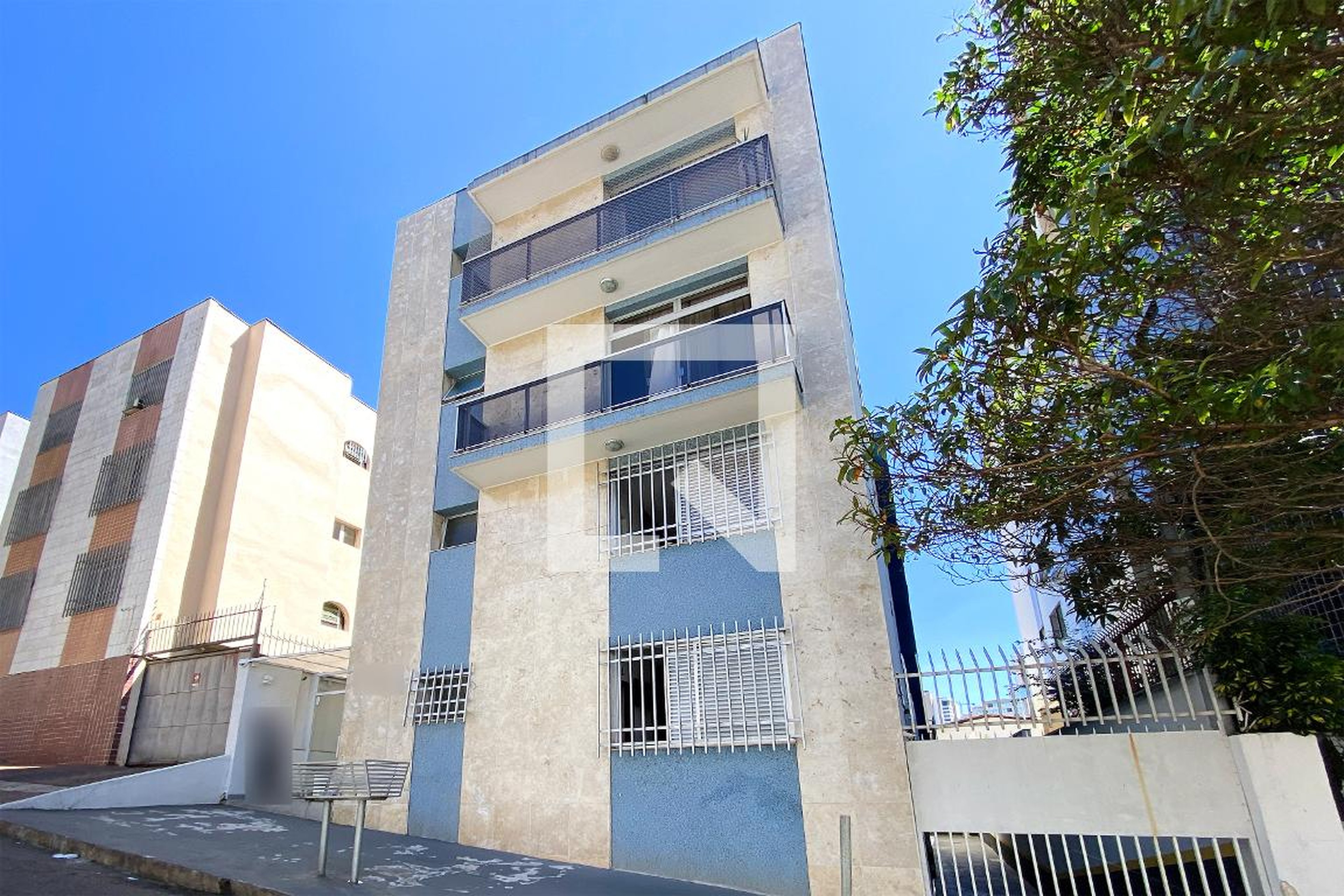 Fachada Edifício Raquel