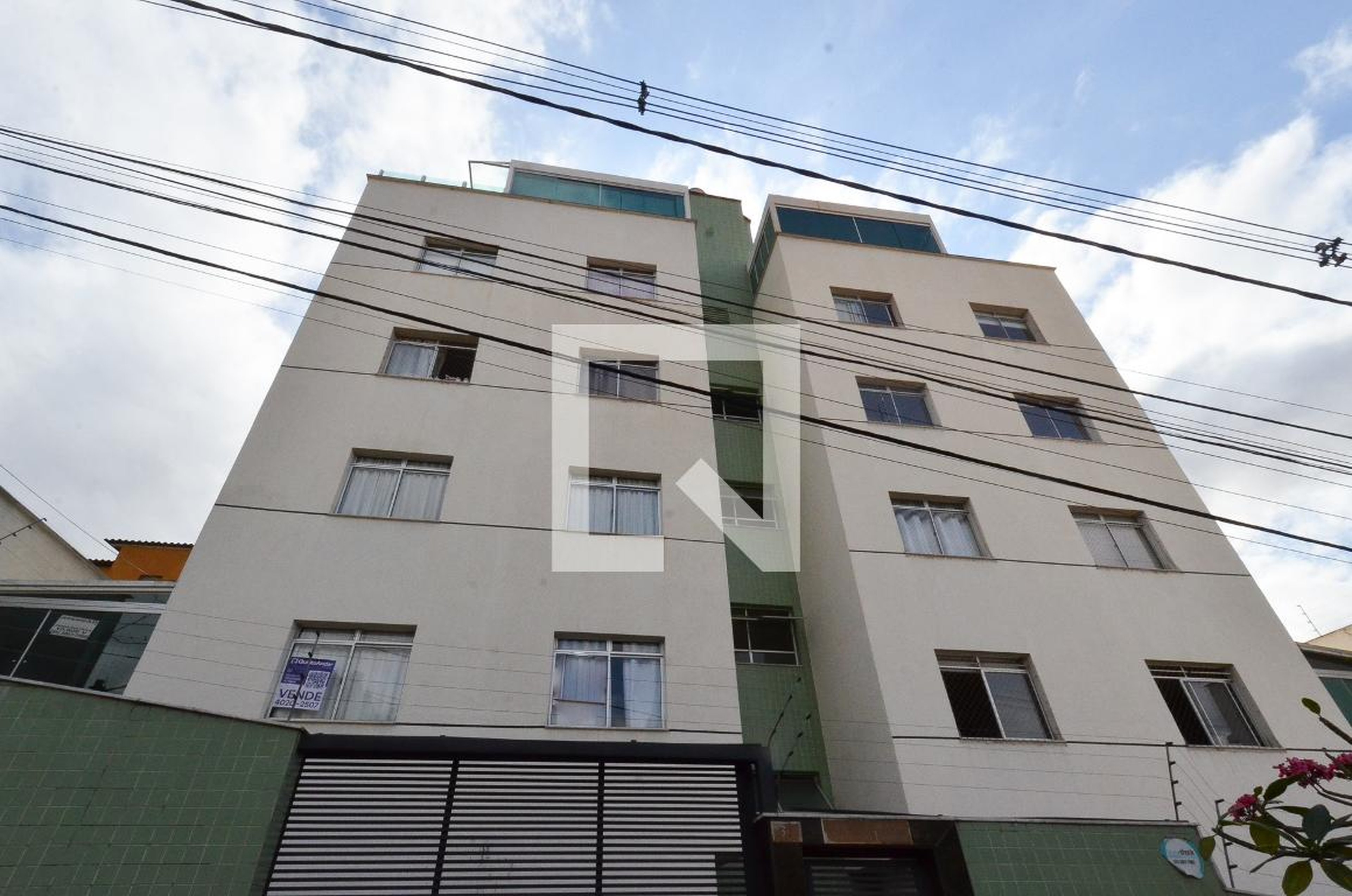 Fachada Condomínio em Rua Waston Radicchi, 31