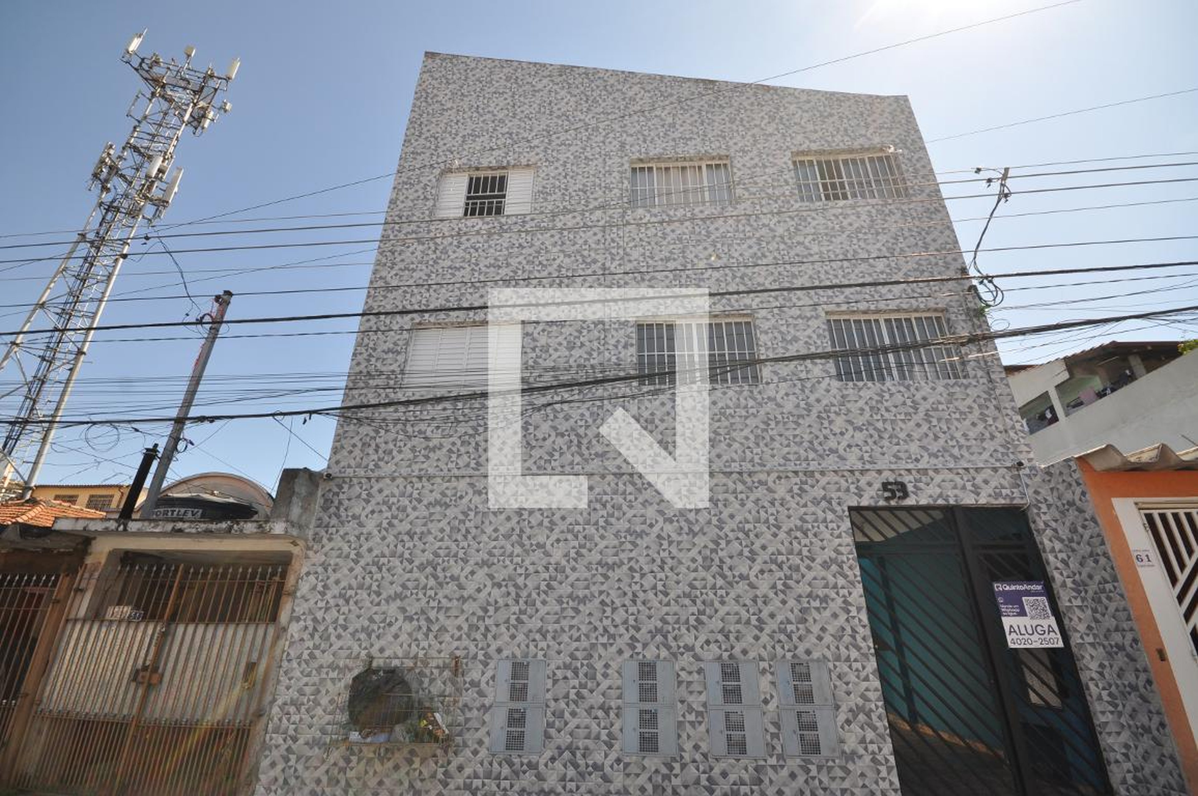 Fachada Condomínio em Rua Lagoa do Itaenga, 53