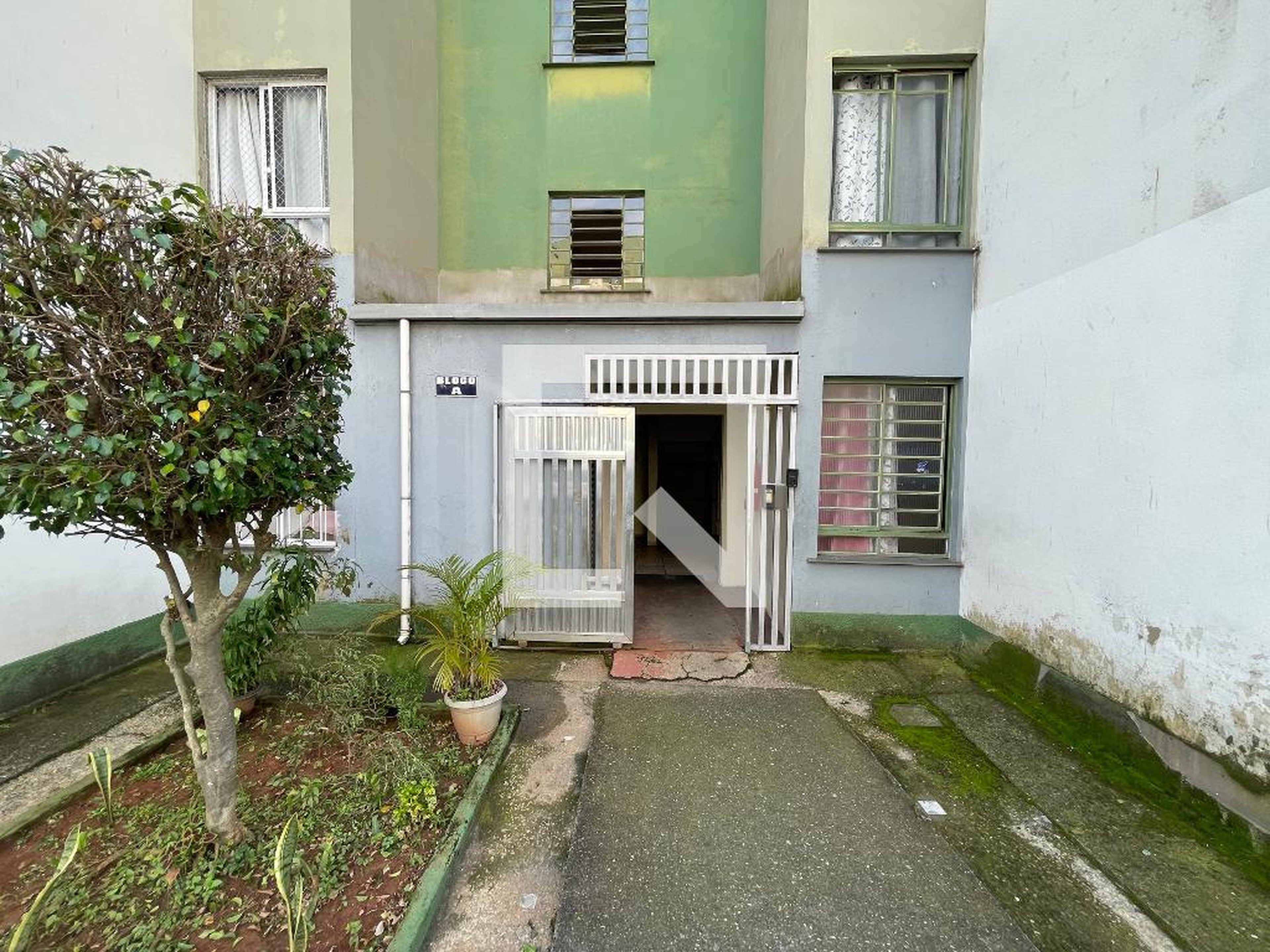 Área Comum Condomínio em Rua Areias, 131