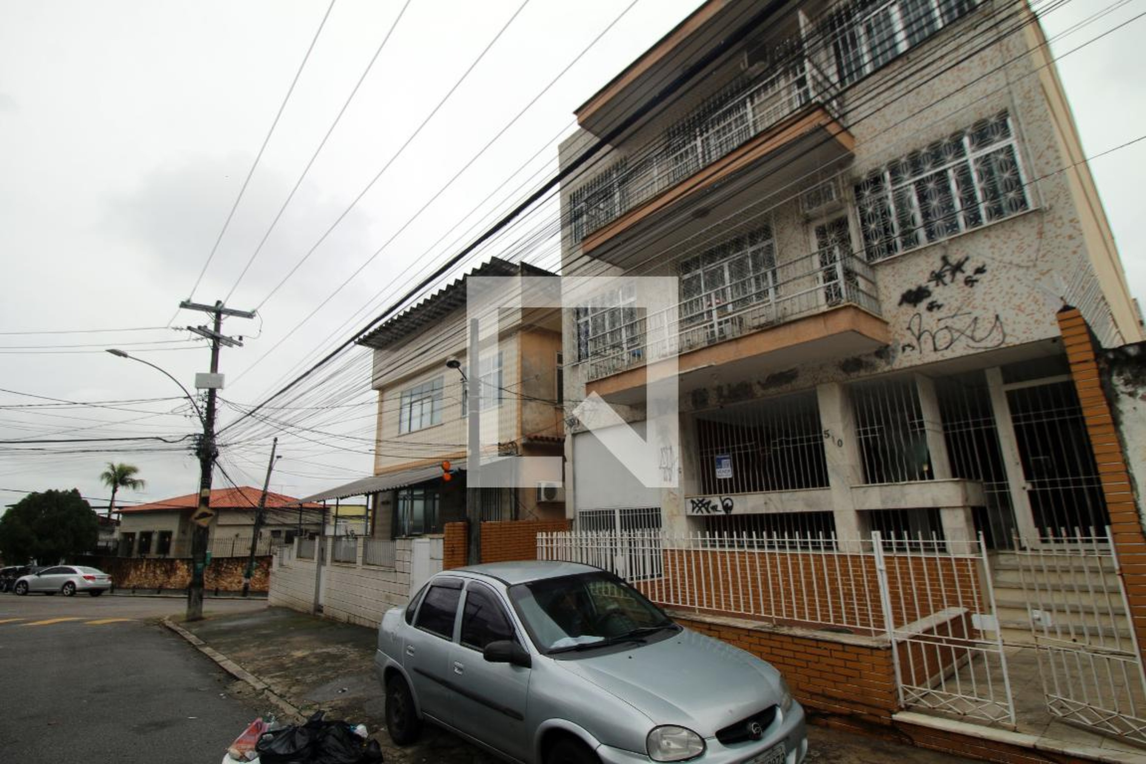 Fachada do Prédio Condomínio em Rua Professor Viana da Silva, 510