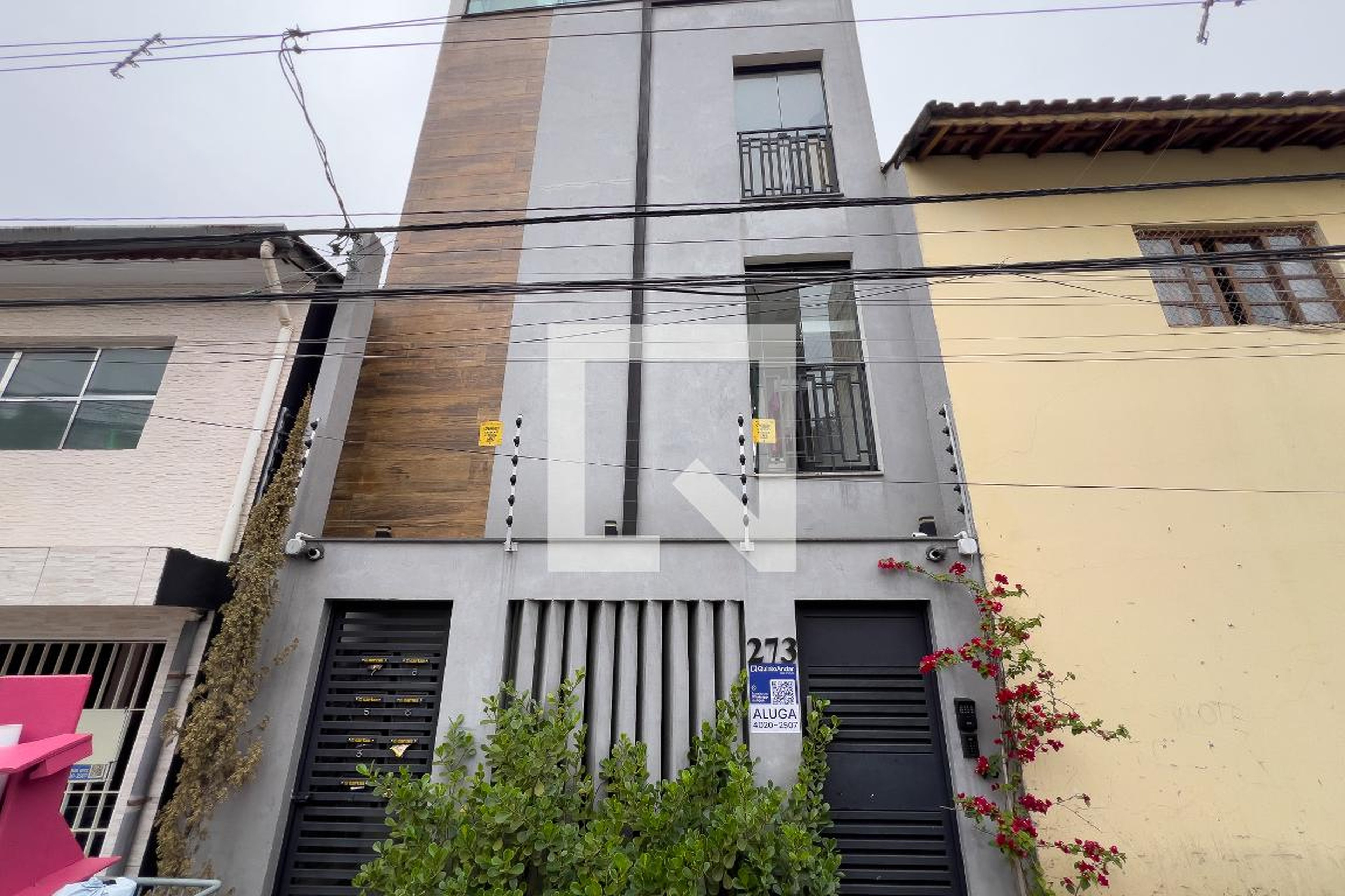 Fachada Condomínio em Rua Maranjaí, 273