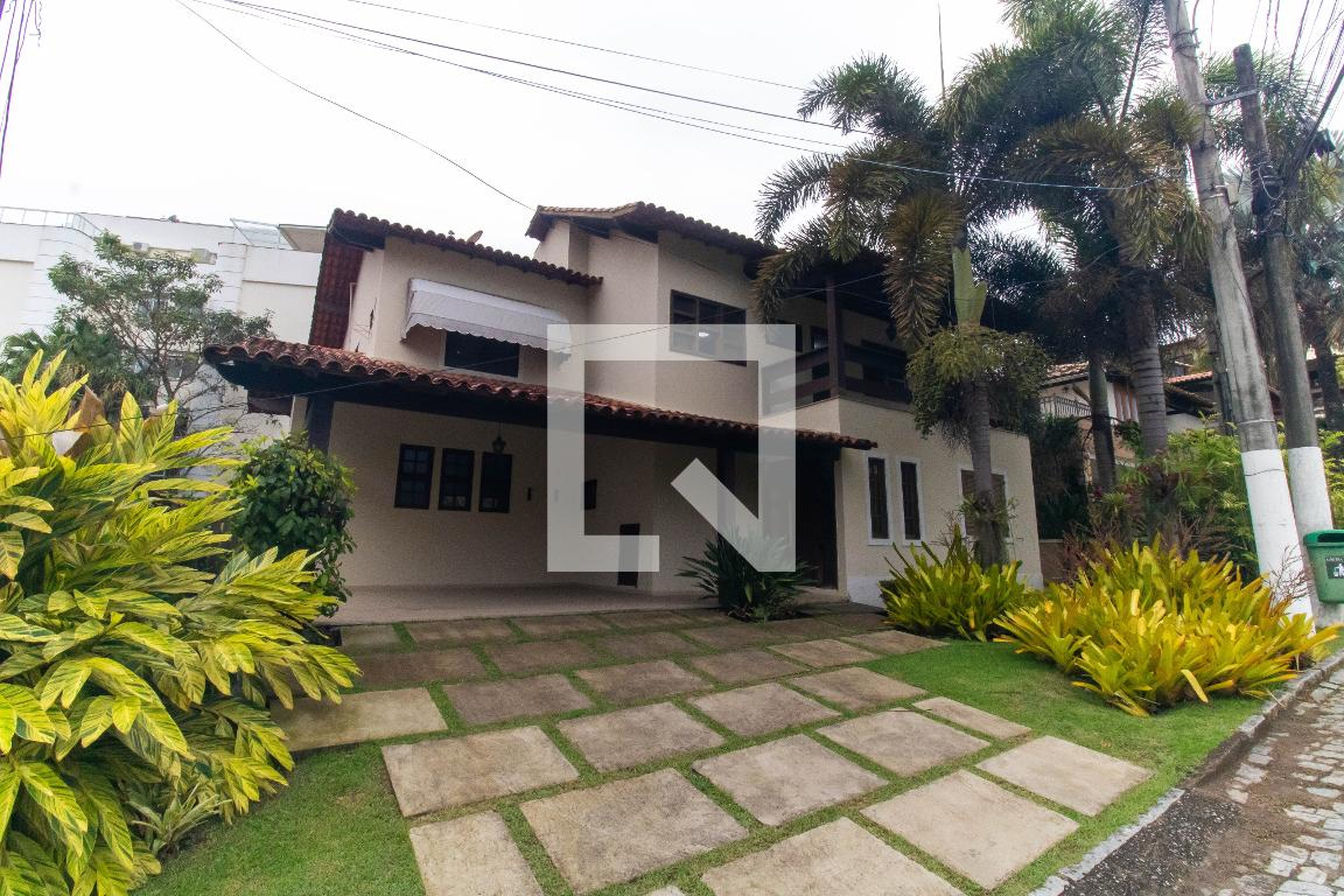 Fachada Condomínio em Estrada Francisco da Cruz Nunes, 8100