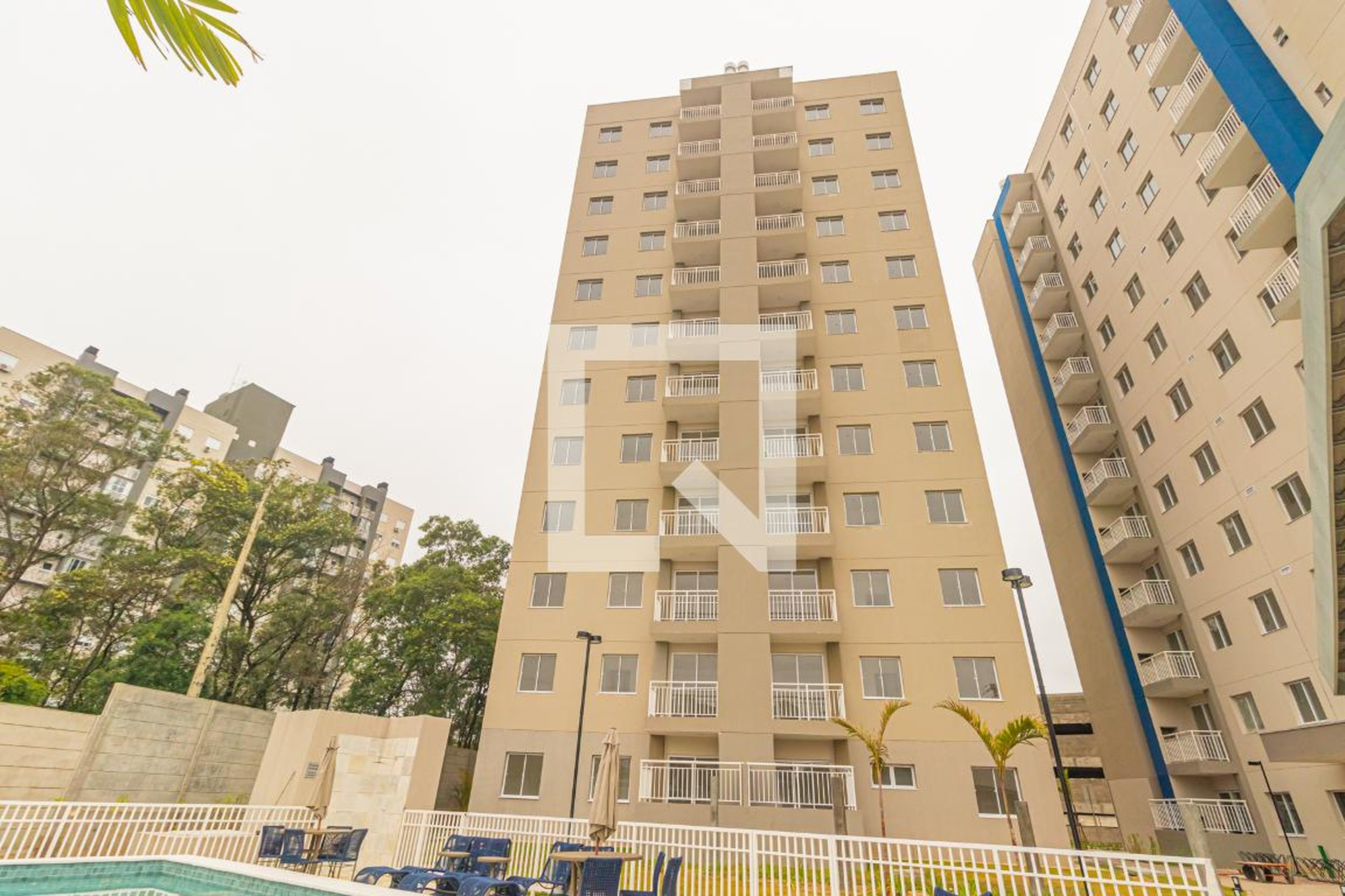 Fachada Condomínio em Avenida Armando Fajardo, 1151