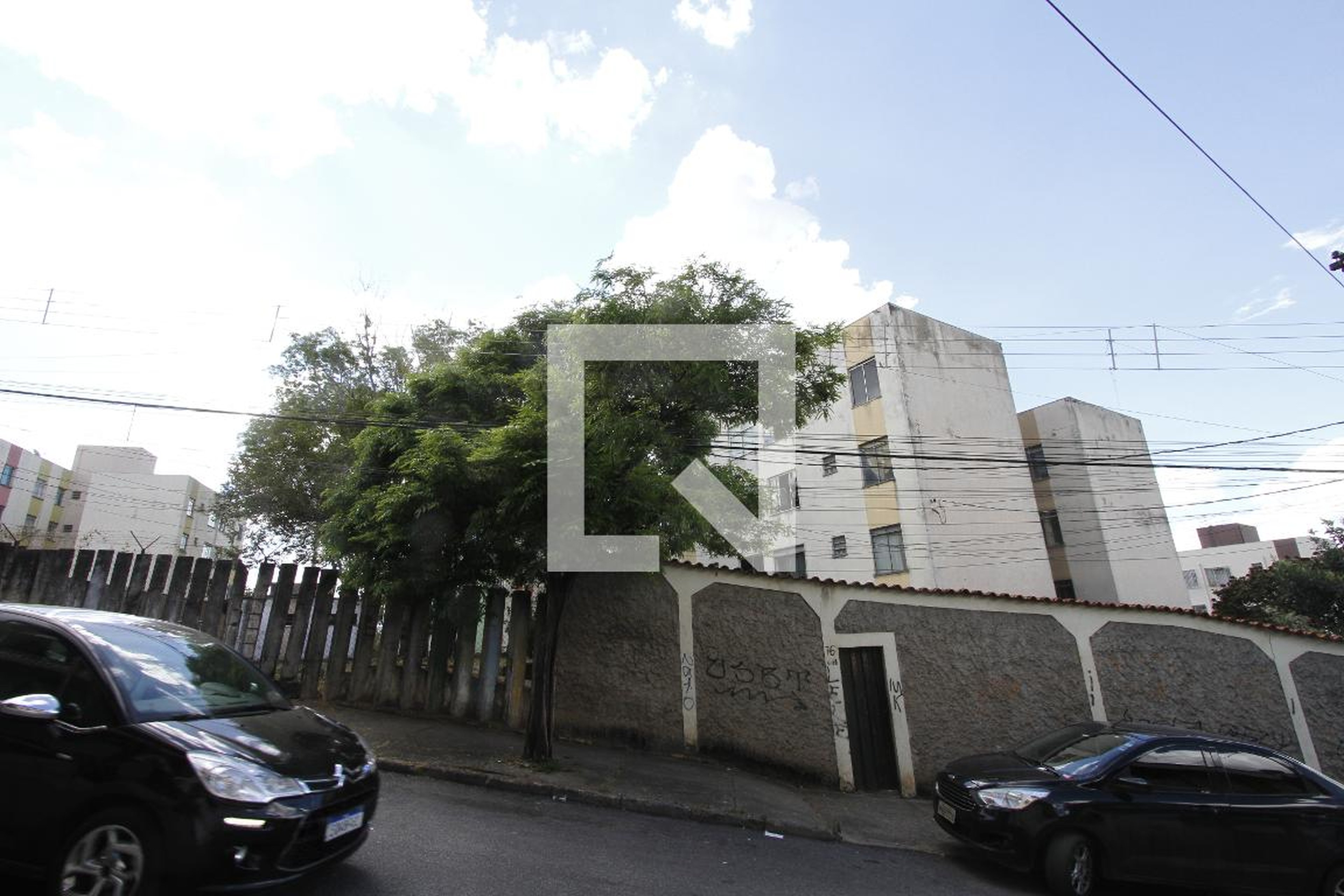 Fachada Condomínio em Rua Nuno Marques, 76