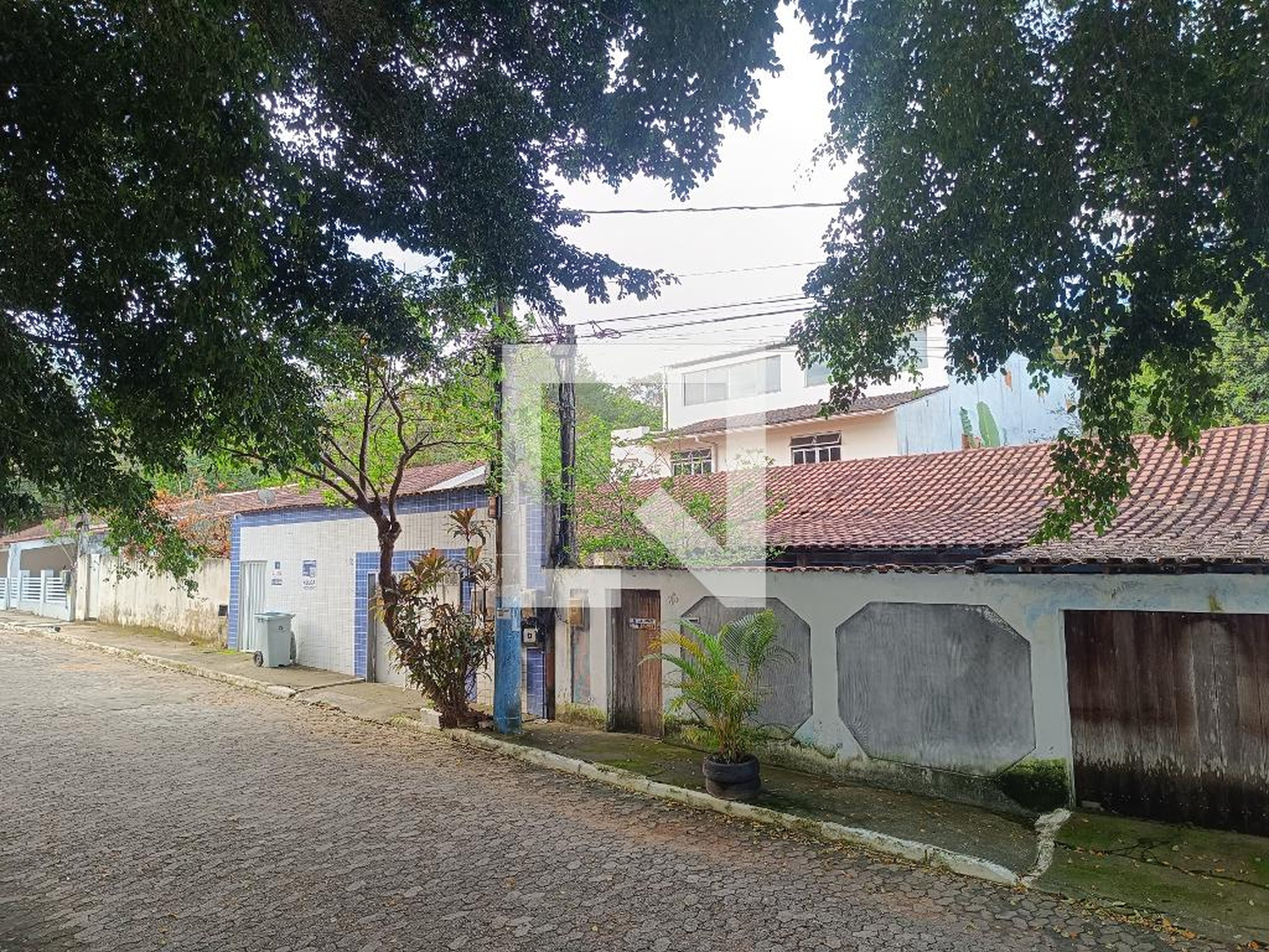 FACHADA Condomínio em Rua B, 92