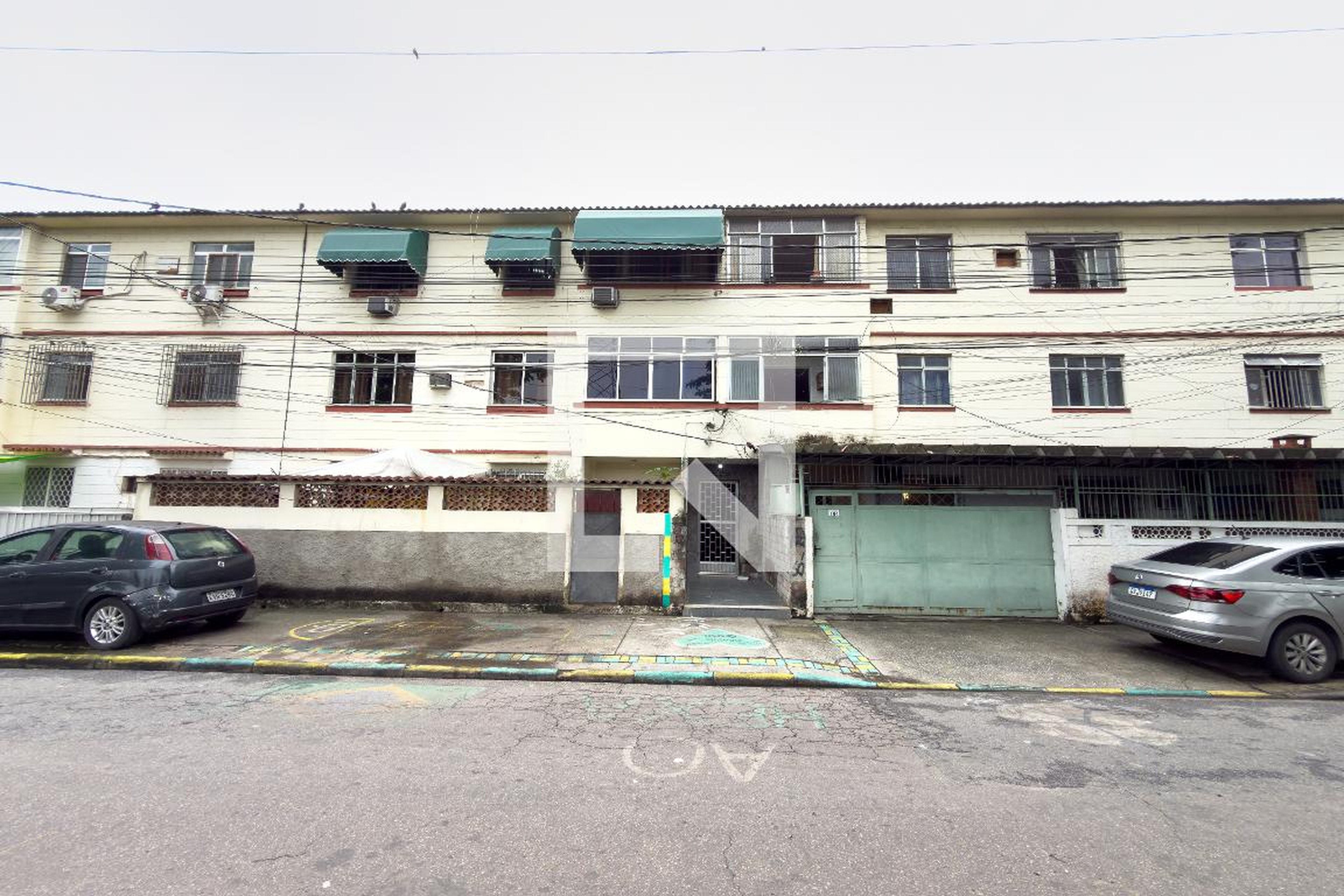 Fachada Condomínio em Avenida Tenente Rebelo, 71