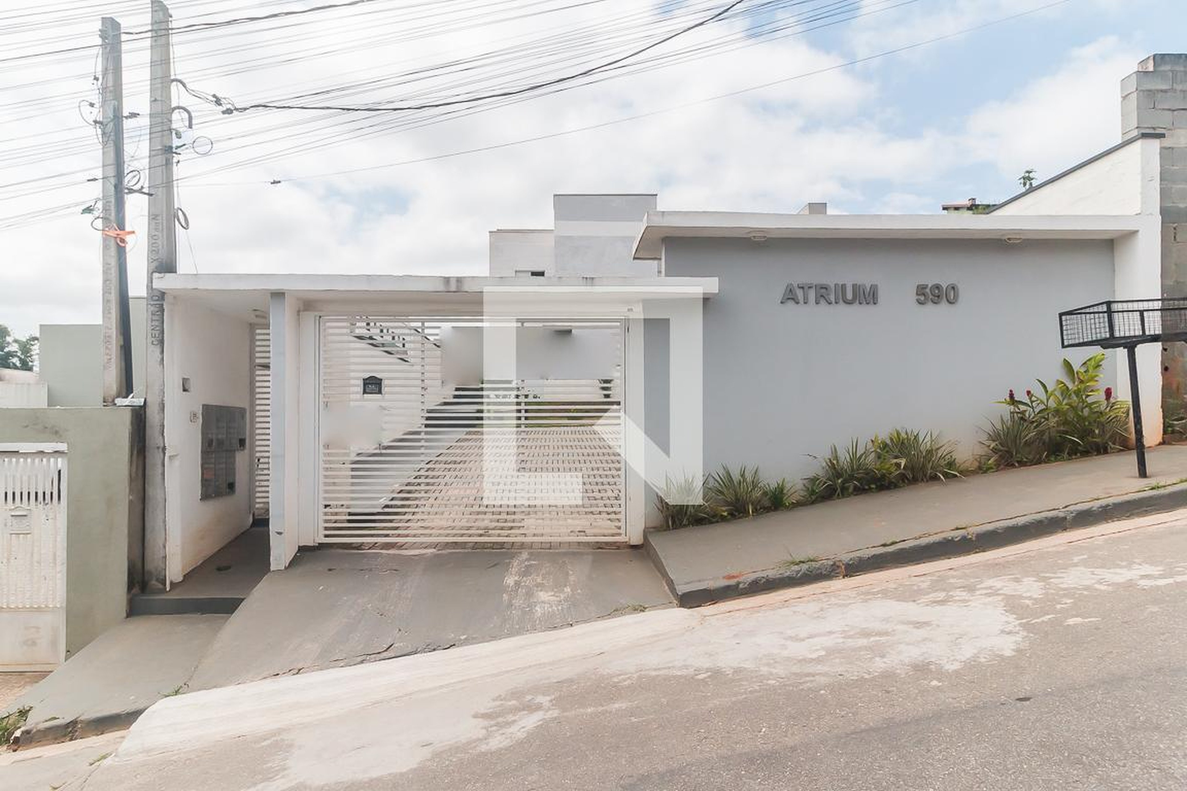 Fachada Condomínio em Rua Independência, 590
